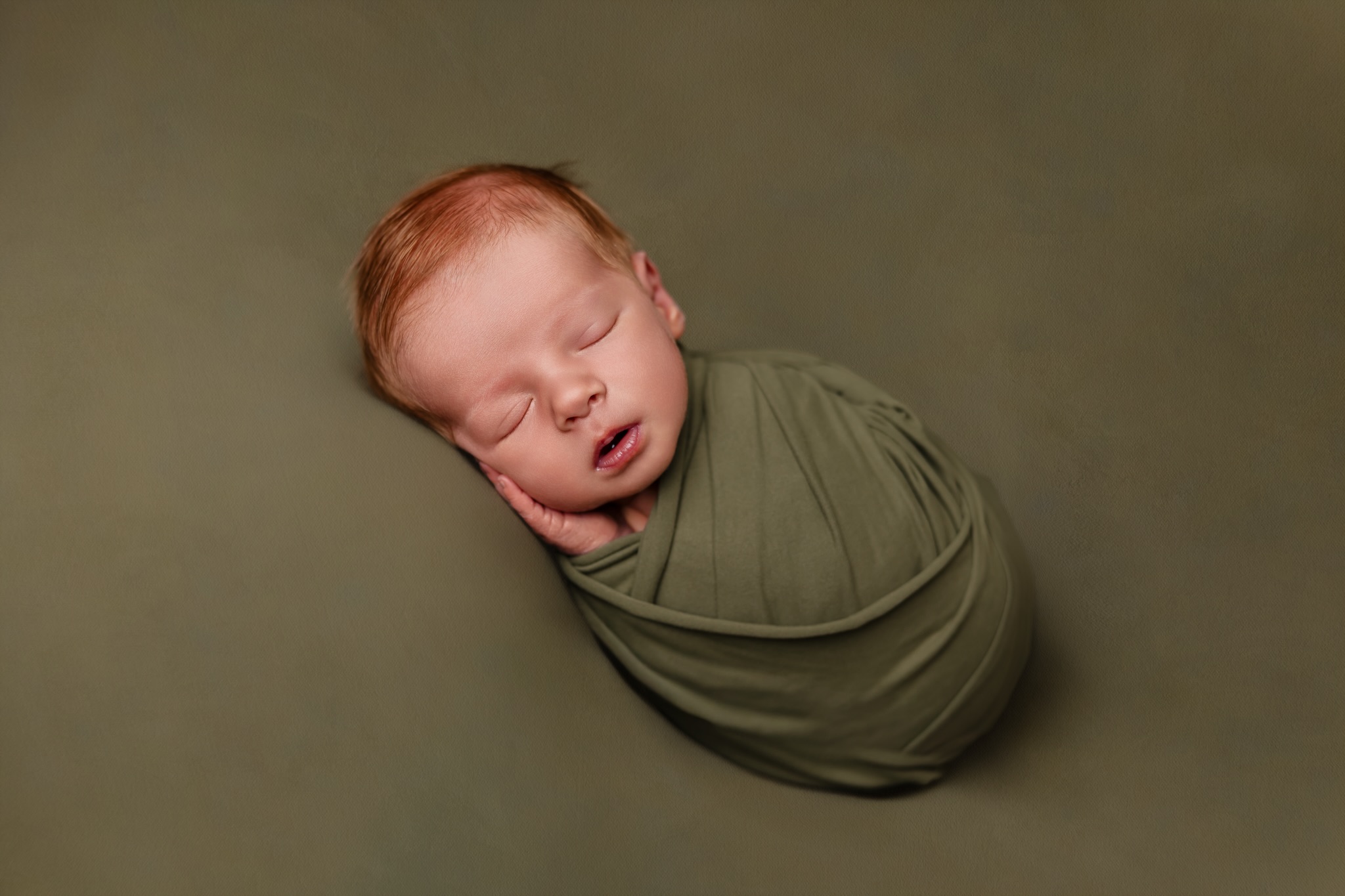 It’s the hair for me 😍! #lifeunpredictablephotography #newbornphotography #newbornphotographer