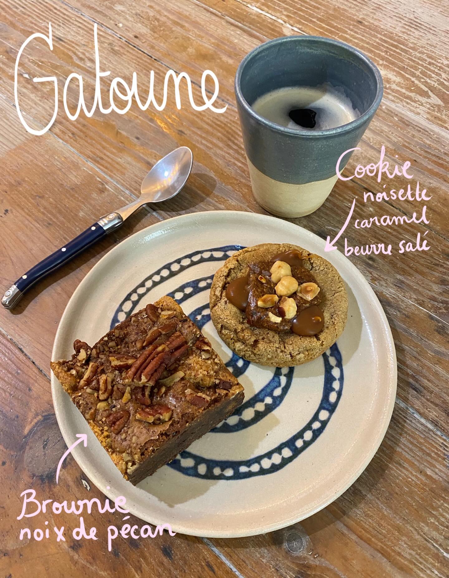 Voici les petites pâtisseries
de chez @gatoune_patisserie 🍪
Vous pouvez venir les déguster tout en peignant vos céramiques et en buvant un café !
(Attention c’est très très bon)