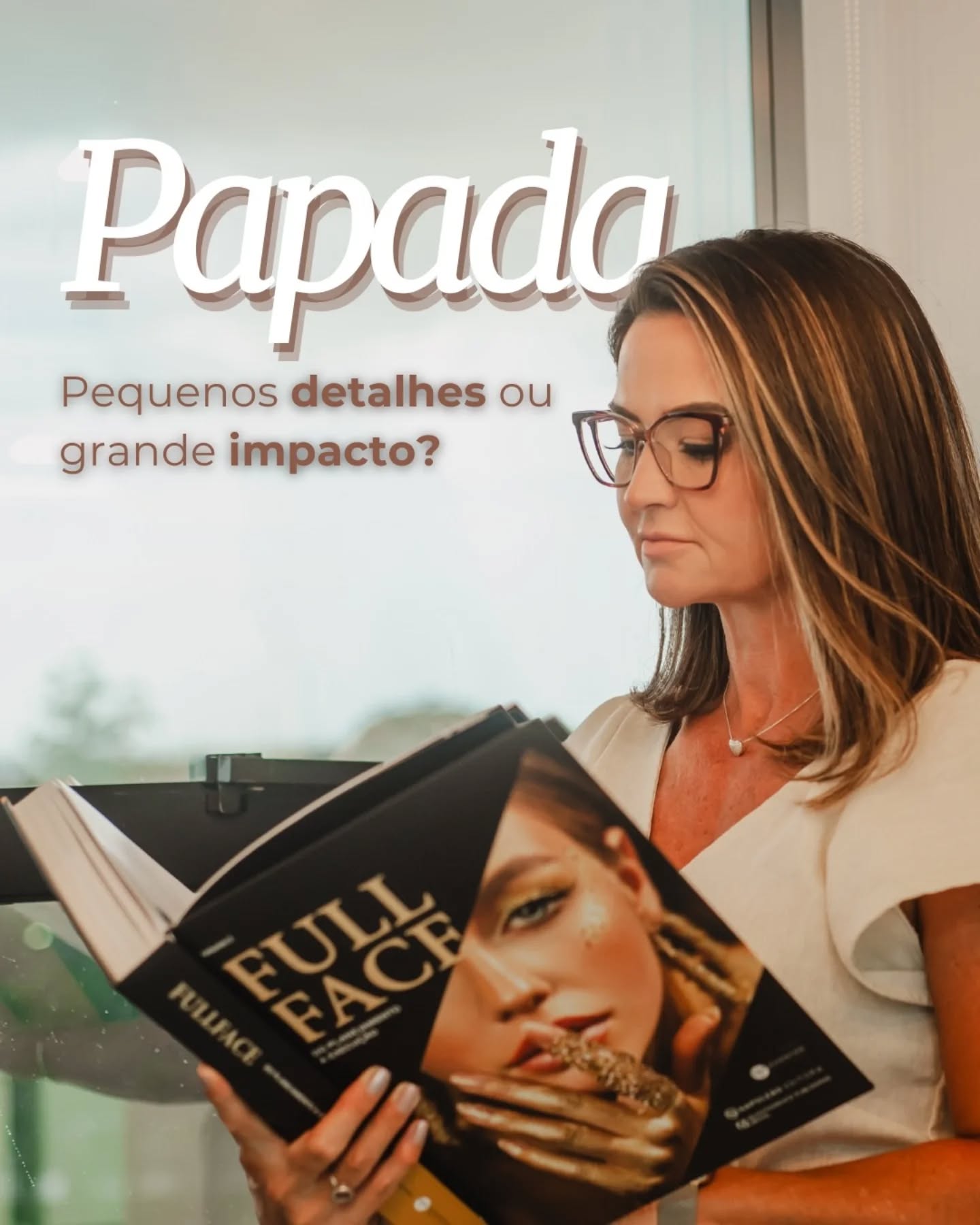 Pequenos detalhes ou grande impacto?
A verdade é que, quando falamos de harmonia facial, cada detalhe conta, e muito.
Às vezes, algo que parece pequeno pode influenciar diretamente na forma como você se vê… e como você se sente.
Mas não é sobre mudar quem você é.
É sobre valorizar seus traços, respeitando sua essência e realçando sua beleza natural ✨
Hoje já existem tratamentos que ajudam a definir o contorno facial e suavizar a região da papada de forma segura e natural
💖 Porque se sentir bem com a própria imagem faz toda a diferença.
📲 Agende sua avaliação e descubra o que pode ser ajustado com leveza e naturalidade.
#harmonizacãofacial #contornofacial #papada #autoestimafeminina #belezanatural😍