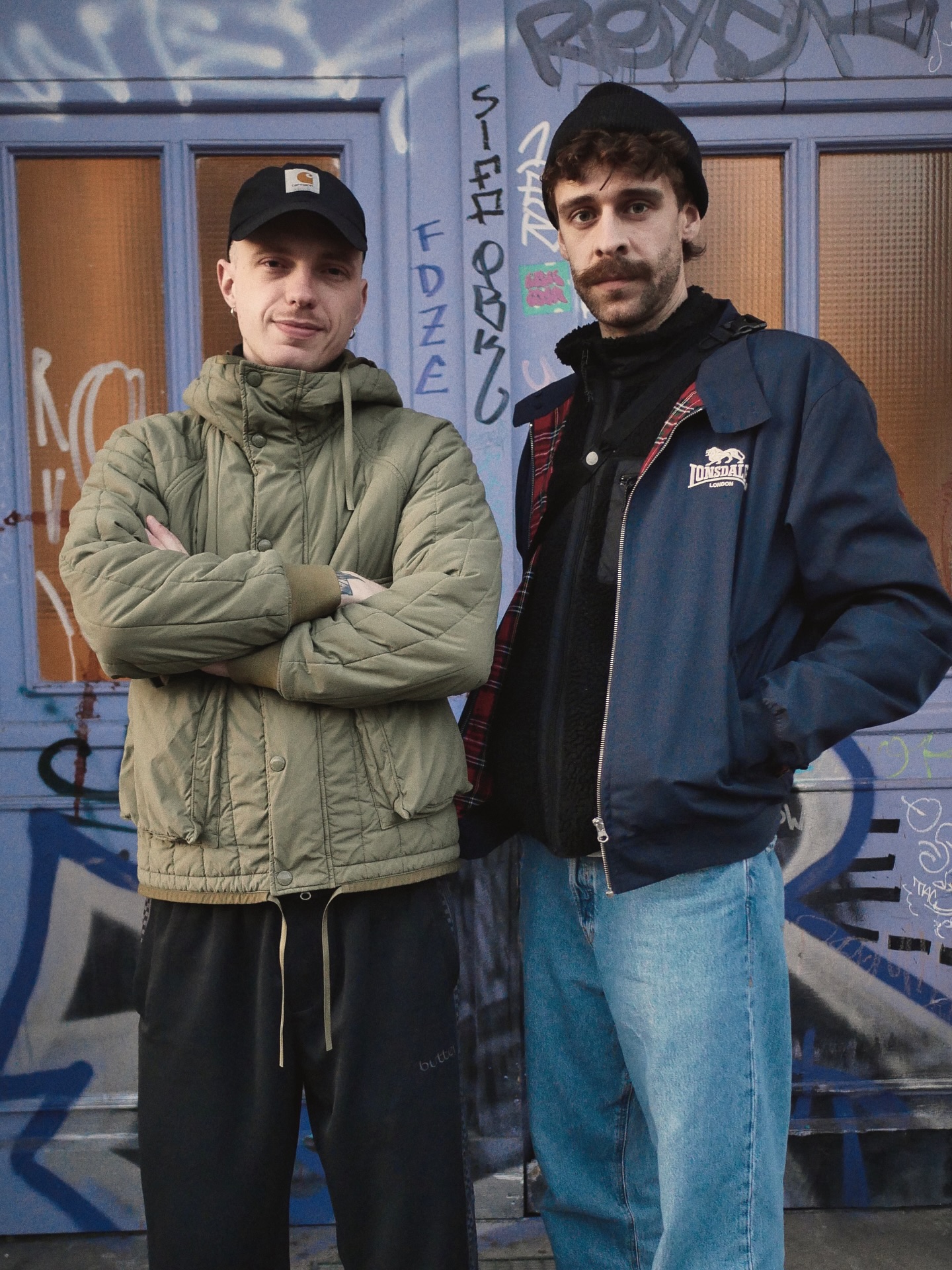 Mayday, mayday 🚨✊
We’ve got you covered after tomorrow’s daytime madness on the streets — SNC Recs is taking over @renate.berlin’s green floor with @papanugs & @heimlichman.euver. Come early, stay late, and find the full timetable below:
23:00 – 01:00: Heimlich Maneuver
01:00 – 03:30: Papa Nugs
03:30 – End: EMI.SNC b2b Fufi.SNC