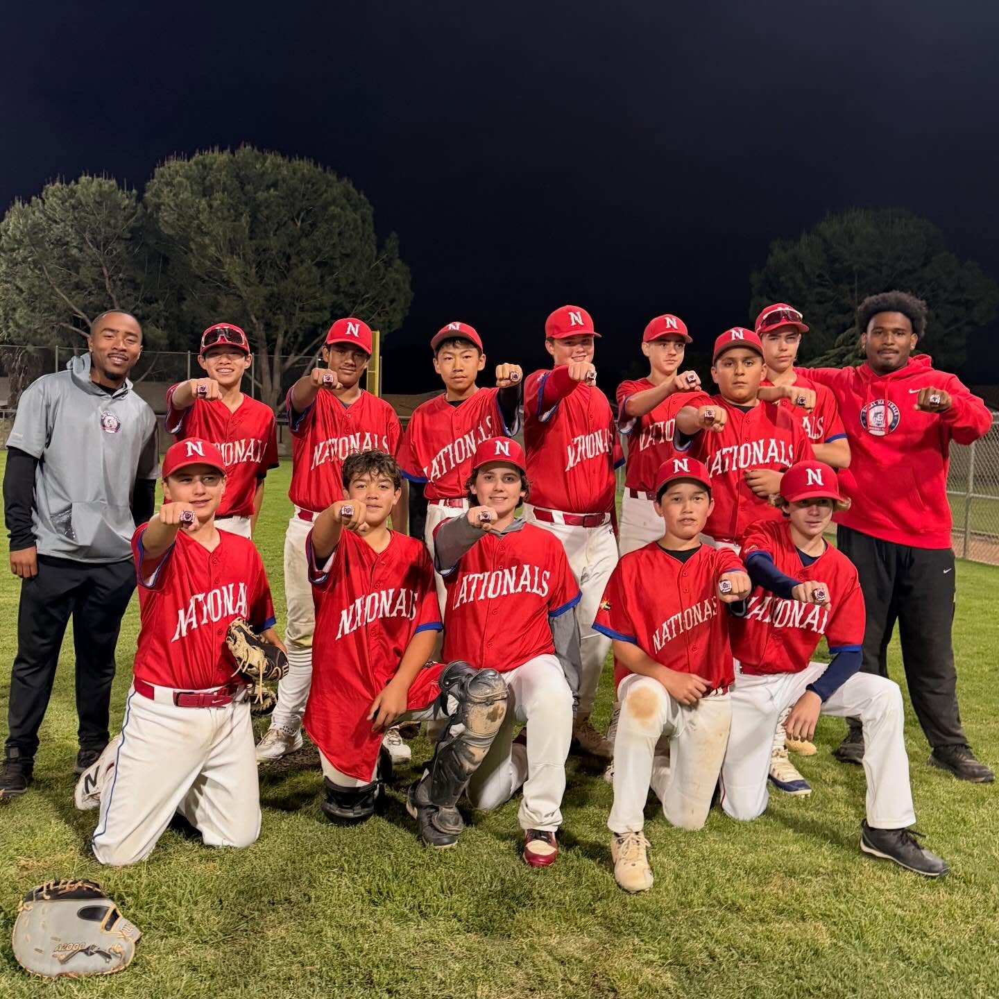 SoCal Nats 13u !!!
Congratulations to the boys going 3-0 today and
Winning their first Tournament!! ‼️‼️‼️‼️⚾️💍