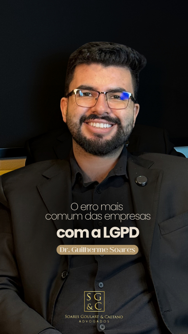 Se você acha que ter uma política de privacidade no site já deixa sua empresa adequada à LGPD, atenção: isso pode ser um erro caro.
A LGPD exige muito mais do que um documento no rodapé do site. A empresa precisa saber quais dados coleta, por que coleta, onde estão armazenados e por quanto tempo, e ter uma base legal que justifique cada um desses tratamentos.
Na prática, muitas empresas coletam dados de clientes, fornecedores e funcionários sem esse controle. E em caso de vazamento ou fiscalização, a ausência de governança pode gerar sanções severas.
Adequação real à LGPD é processo, não papel. Conte com orientação jurídica para estruturar a proteção de dados da sua empresa do jeito certo.
#LGPD #ProtecaoDeDados #DireitoDigital #FrancaSP