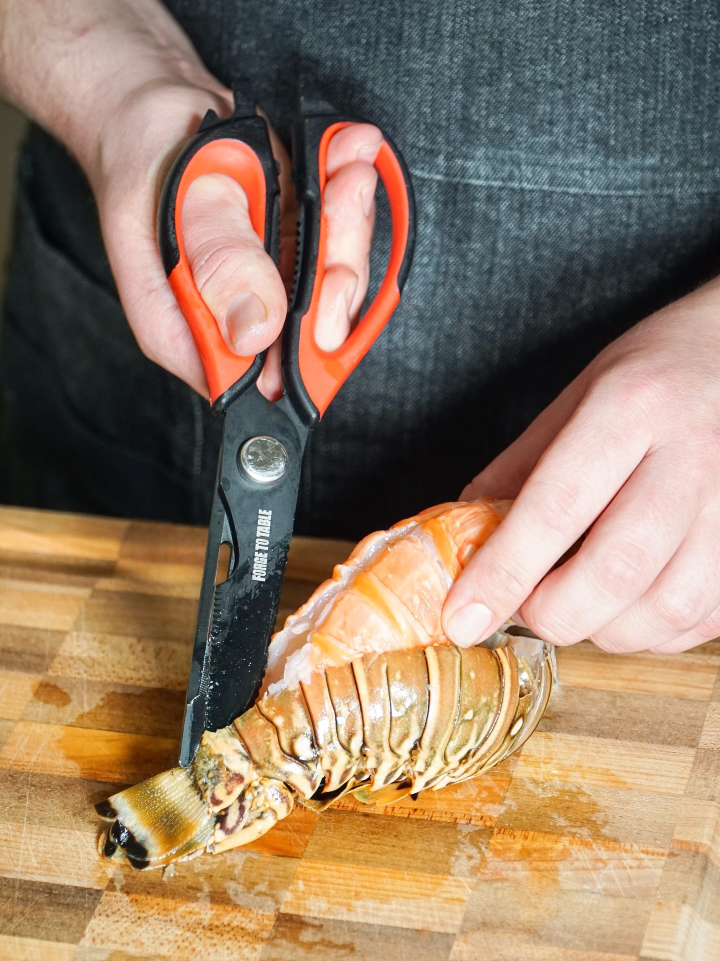 Our Titanium Shears are 7-in-1, but the ways you can use them in the kitchen are endless!
The best part? The blades come apart for easy cleaning and are dishwasher safe. Make sure to add one to the cart before checking out!
PS: Gardeners, this might be the tool you didn’t know you were missing. Perfect for trimming and stripping herbs, or snipping fresh cuttings. Grab a pair for the summer season!