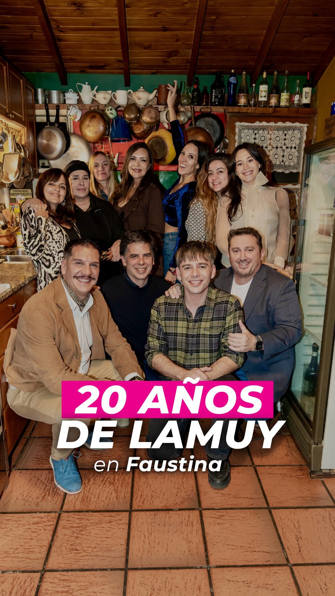 20 años no se cumplen todos los días… y había que celebrarlo así 🩷
El sábado nos encontramos en @faustinacenasprivadas
para revivir todo lo que fuimos (y somos): tapas, notas,
eventos, historias… personas.
Entre charlas, risas y revistas que guardan mil recuerdos, volvimos a ese ADN tan #LAMUY que nos une hace dos décadas✨
Gracias a @carla_fulgenzi por una noche increíble, a @quelhue.wineshop por los vinos que acompañaron y a @amour.ush por las flores que vistieron este encuentro 🌸
Y GRACIAS a cada cliente, amigo y protagonista que fue parte de este camino… y de esta noche tan especial.
Una noche para recordar.
Una historia que sigue💫
@erickgarcia_81 @mariano_gaudio @caromasdeu @bbrunobustamante @claudialasa @analiasilvina @ea.ea.pp @natgzushuaia @jonatingon @julietsupertramp @maiamuriel
