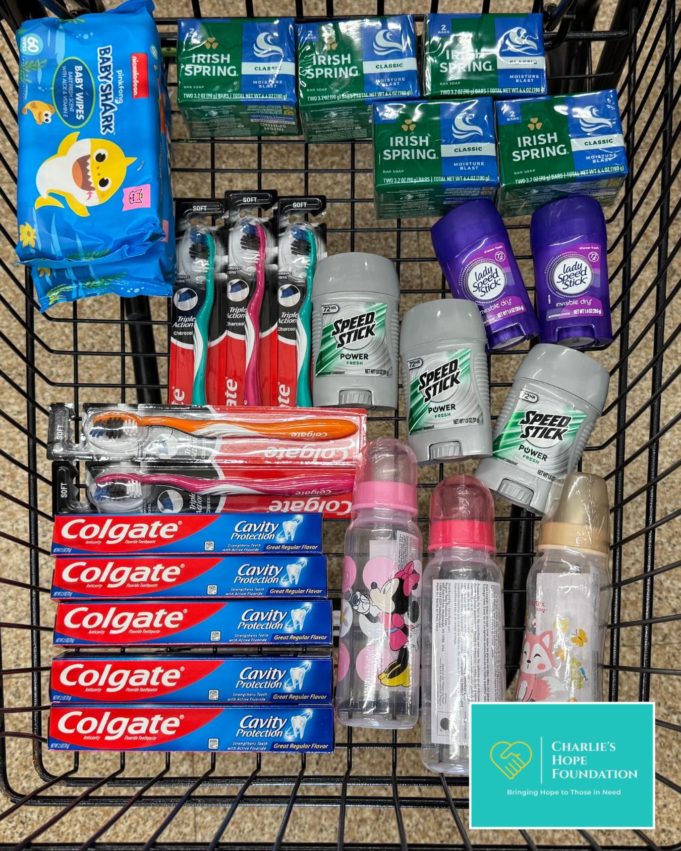 Charlieās Hope Foundation made a donation to @hpusunday hygienic supply drive that is serving Open Door Ministries, West End Ministries, and the YWCA. Thank you HPU Sunday for the work that you are doing in the community!