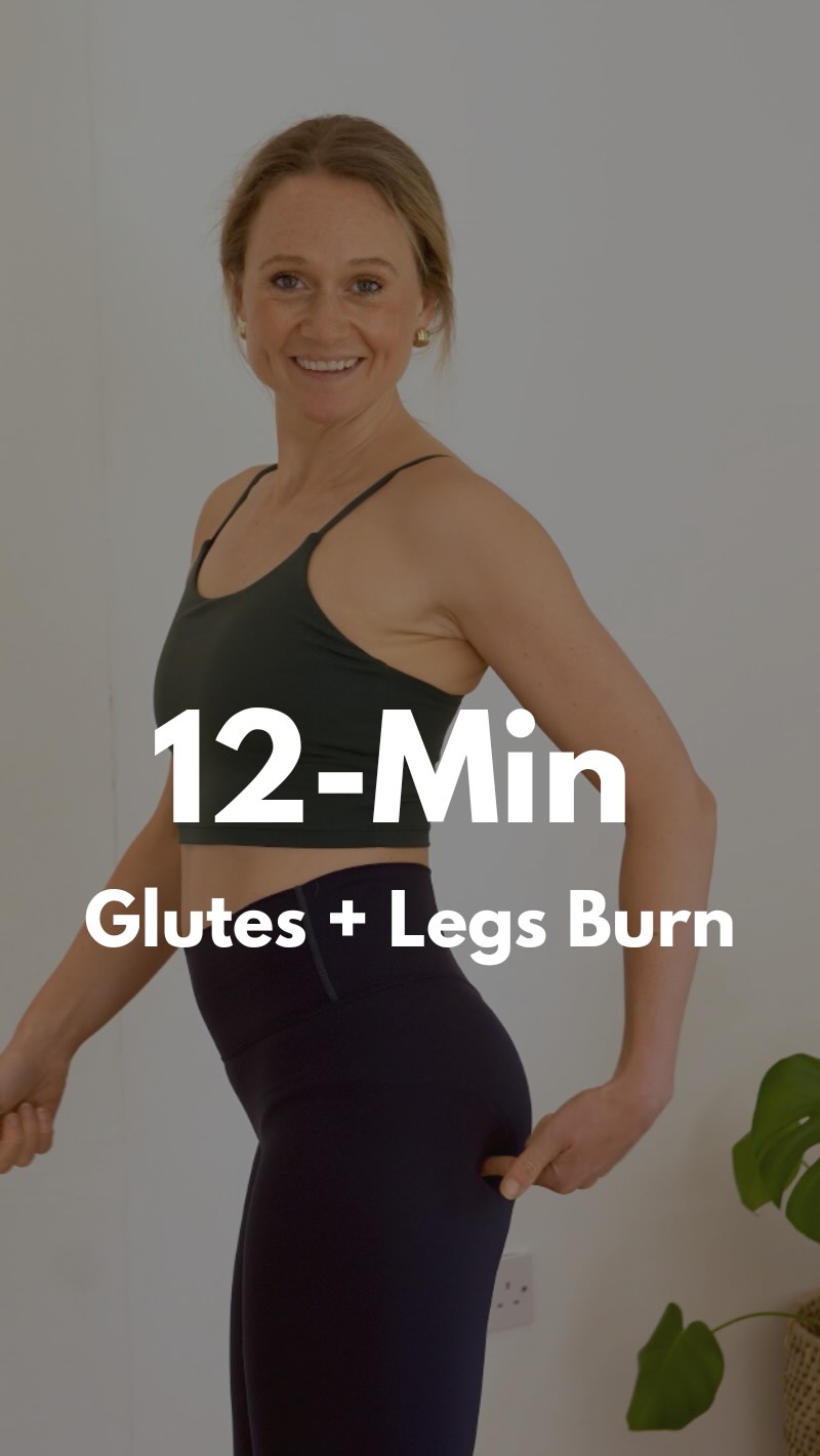 🔥 Legs & Booty🔥
3 exercises.
12 minutes.
No equipment.
Short on time? try this mini workout!
40s work / 20s rest × 4 rounds
1. Side-lying clamshells
2. Single-leg glute bridge
3. Squat + heel lift
Simple. Effective. Spicy by round 4 🌶️
Save this for later !
#bootyworkout #legsworkout #10minuteworkout