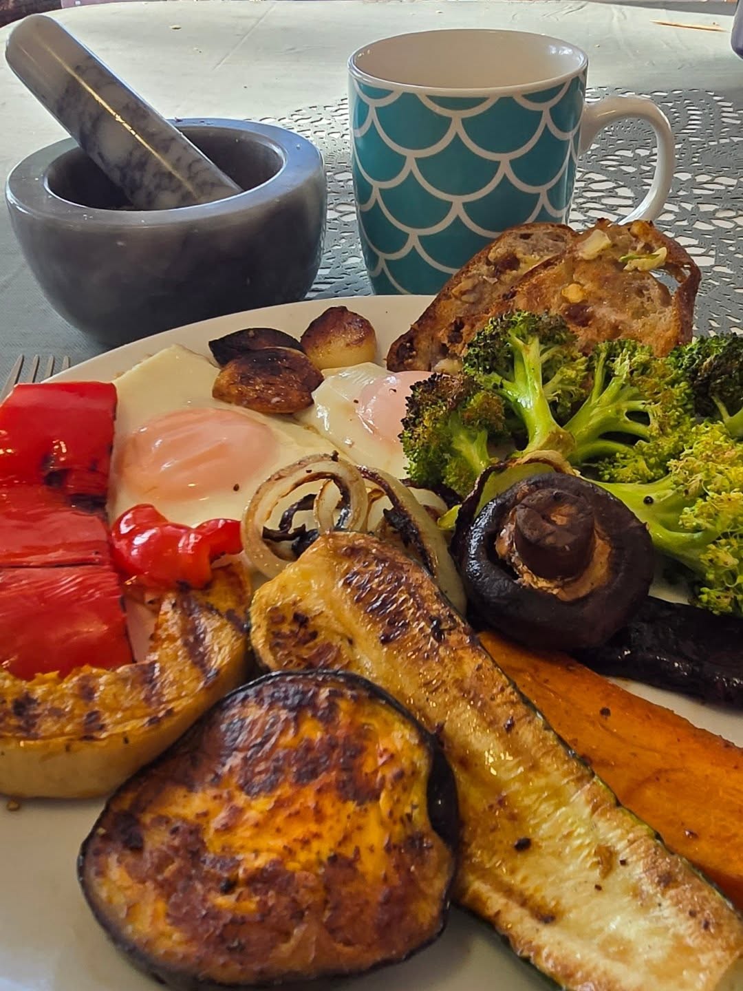 Eat the rainbow 🌈
This morning’s breakfast went straight onto the BBQ — and onto the plate in full colour.
Red capsicum, eggplant, red & orange carrot, broccoli, pumpkin, mushrooms, onion, garlic, sourdough, and eggs… simple, vibrant, and deeply nourishing.
Each colour carries its own unique nutrients — supporting everything from energy and immunity to gut and nervous system health.
I was chatting with my granddaughter about this recently, and it reminded me how natural it can be… When we add colour, we add nourishment without even overthinking it.
Even breakfast can be a rainbow ✨
Thank you Sohip Organics!
#eattherainbow #breakfastideas #wholefoods #nourishyourbody #vegetables