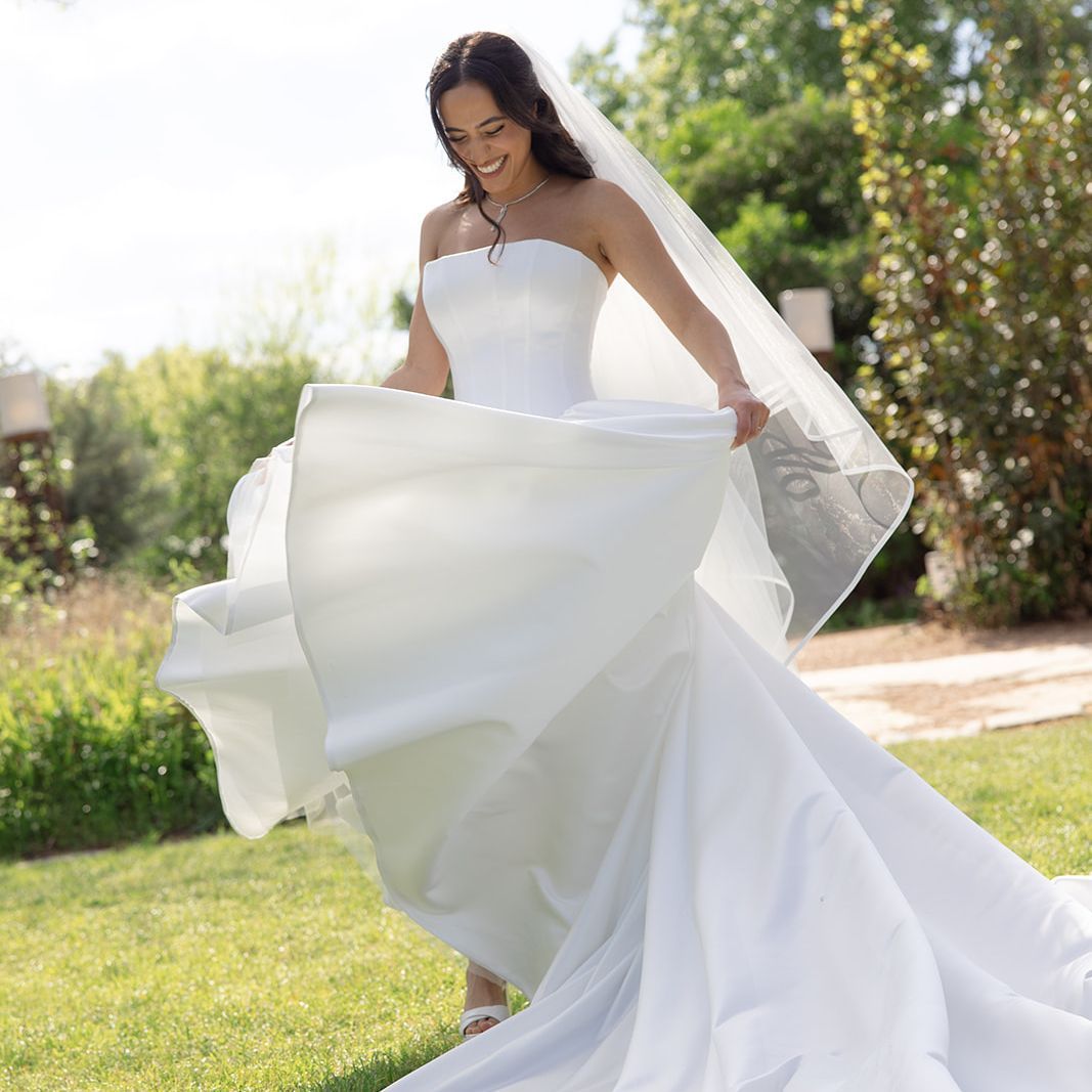 Do you think this dress is magical? Because on Shelly, it truly feels that way.
She looked so ethereal on her wedding day, and you can see it in every photo. The skirt had such beautiful movement and so much soft volume, which gave her the freedom to walk, twirl, and have those playful little moments that made these images feel so special.
Find the gown that feels just as special as it looks at La Rêverie Bridal. Book your private appointment with us.
#LaReverieBridal #RealBride #BridalStyle #LuxuryBridal #WeddingInspiration #UKBride #DesignerGowns