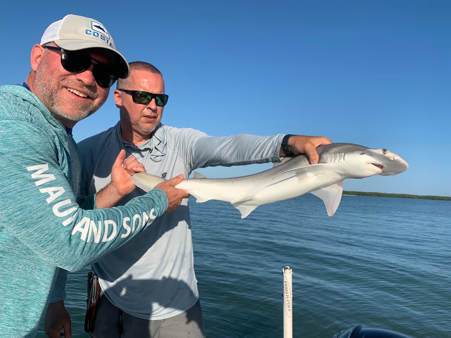 always a cool catch for my customers 🦈 ! My calendar is now filling for #tarpon season, if you’re looking for a chrome bumper this season, then give me a call 📲305-778-5342 #a2fishingcharters #irtreels #cajuncustomrods #donnmarpliers