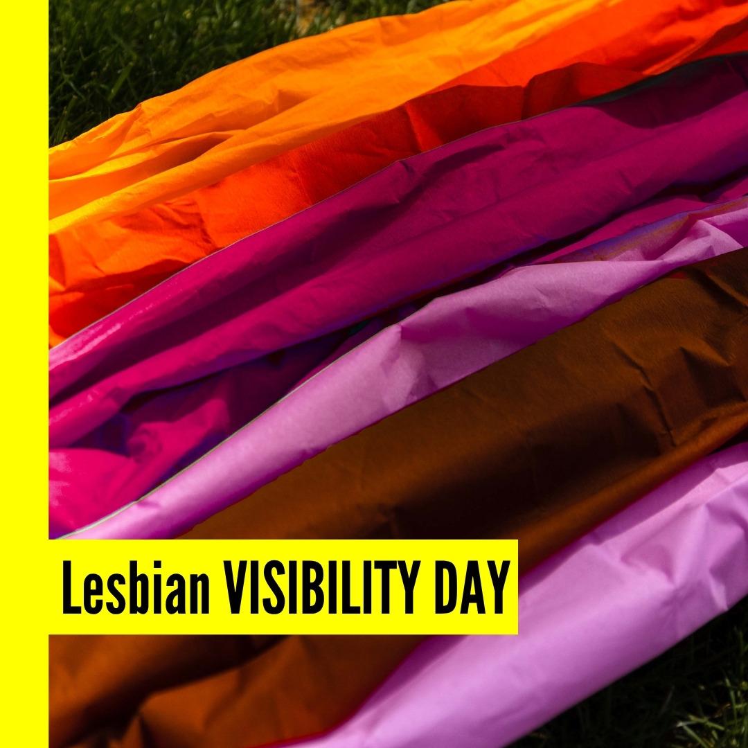 🌈 Heute ist Lesbian Visibility Day! 🌈
Queeramnesty engagiert sich für mehr Sichtbarkeit, Akzeptanz und Gleichberechtigung für lesbische und queere geflüchtete Menschen. Jede Identität verdient Anerkennung und Wertschätzung. 💖
Gemeinsam setzen wir uns gegen Diskriminierung ein und kämpfen für ein Leben in Freiheit und Würde. Lasst uns zusammenhalten, Solidarität zeigen und füreinander da sein. Jeder Tag bietet die Möglichkeit, Vielfalt und Liebe sichtbar zu machen! 💪✨
Seid stolz auf euch und eure Identität – und lasst uns gemeinsam eine offene und vielfältige Zukunft gestalten! 🌍❤️
#lesbian #LGBTQIA+ #LoveIsLove #Pride #RainbowFamily #VisibilityMatters #AsylumForAll #RefugeeRights #ProtectRefugees #SafeHaven #NoBorders #HumanRights #Activism #instagood #FightForEquality #EndDiscrimination