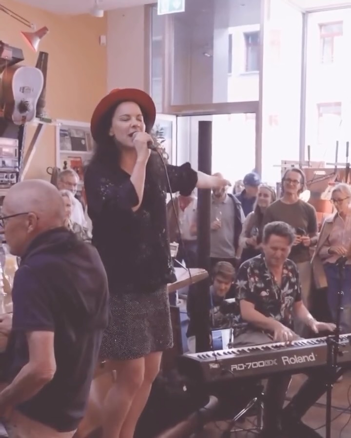 «I‘m so happy to be coming back. I had such a great time there the last time.» @camilleosullivanpics
July 3, 2026 @festivaldajazz @stmoritz
Info & tickets
festivaldajazz.ch