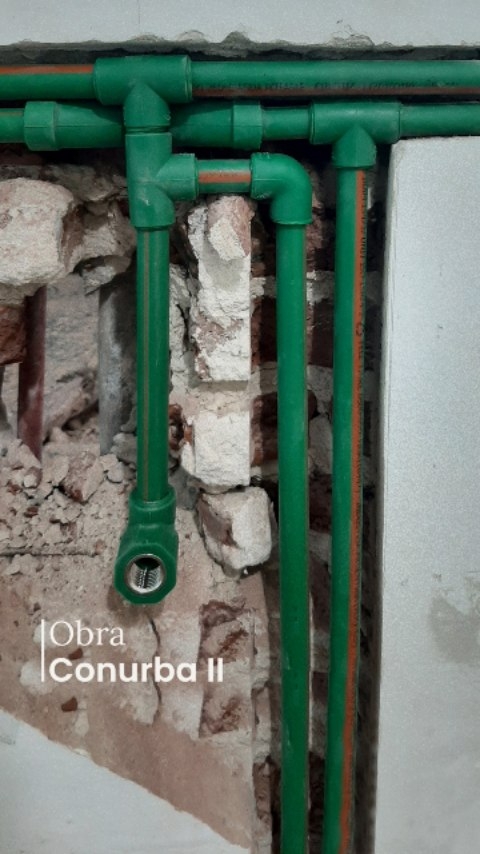 Cada etapa de obra cuenta.
En Obra Conurba II avanzamos con el termofusionado de cañerías, un proceso clave para asegurar un sistema de instalaciones seguro, duradero y de calidad.
Detrás de lo que no se ve, también hay precisión, técnica y detalle.
Seguimos construyendo paso a paso. 🔧️
#ObraEnProceso #Arquitectura #Instalaciones #ProcesoDeObra #Termofusión
ArquitecturaArgentina