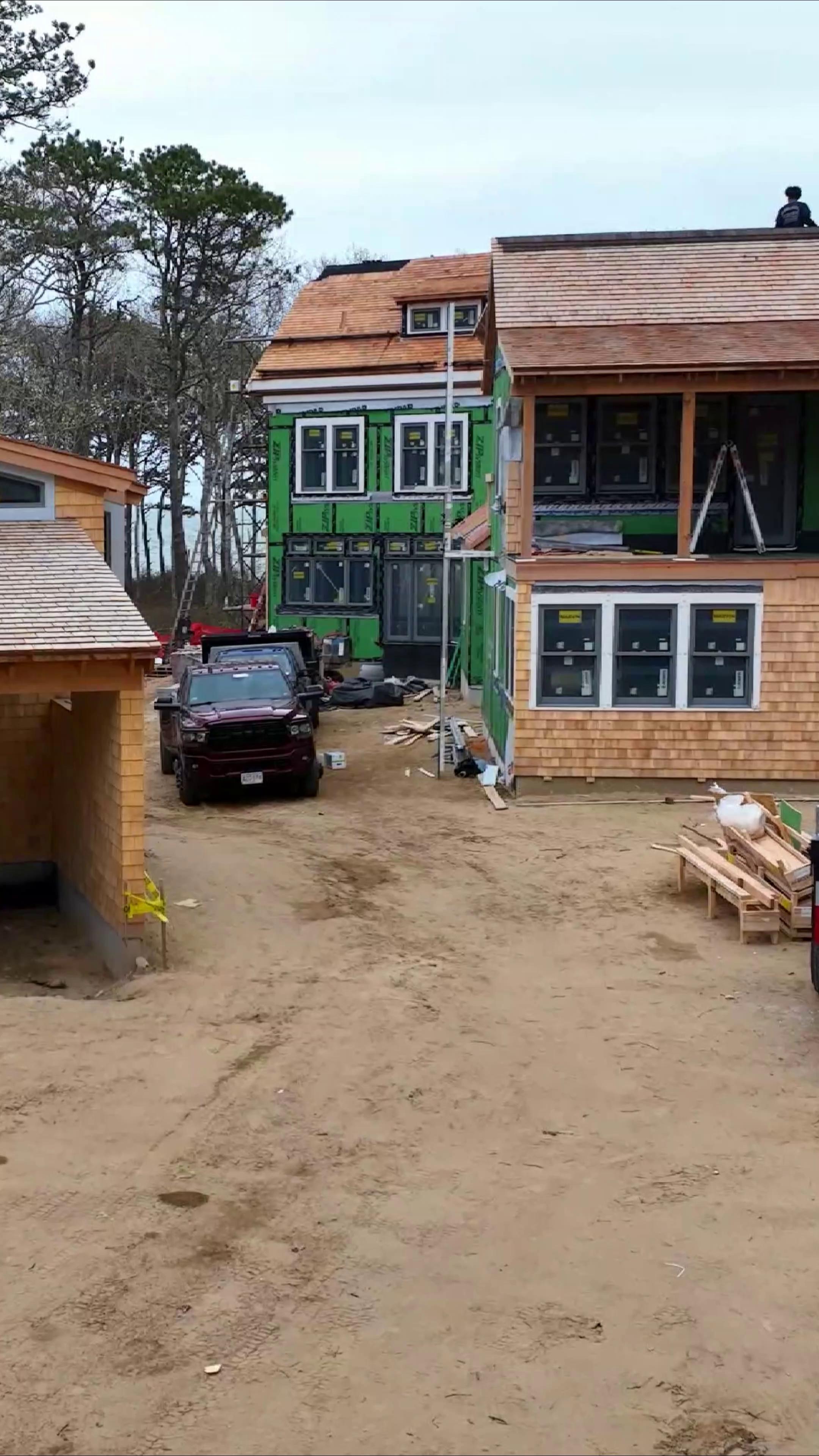 Another Cape Associates project rising along the coast in West Yarmouth 🌊🏗️
Even with the forecast rolling in, the beauty of this ocean-view build still stole the show. From above, you can see the scale, craftsmanship, and vision taking shape on one of the Cape’s most incredible properties. Every phase of construction brings this custom home closer to something truly exceptional.
Follow along as this waterfront build continues to come to life — and explore this and other featured projects at our website.
#CapeAssociates #YarmouthPort #OceanViewHome #LuxuryHomeBuild #CapeCodConstruction #CustomHomeBuilder #DroneFootage #InProgressConstruction #CoastalLiving #NewEnglandArchitecture #LuxuryHomes #CapeCodHomes