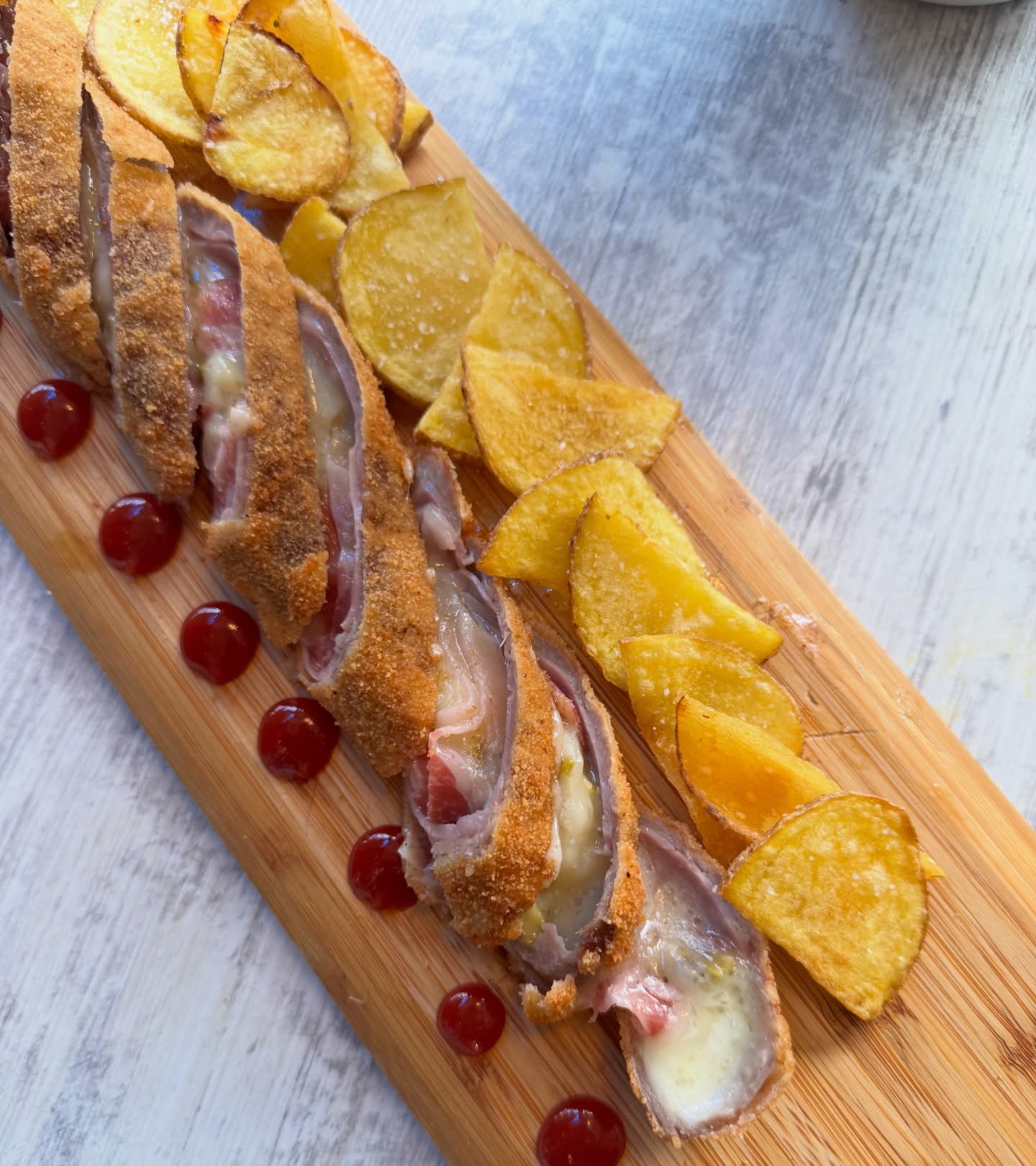 Good Food = Good Mood 😎🥩
📍My Wines, Gibraltar
11 & 12 Chatham Counterguard
📞Call: 20069463
📲WhatsApp: 58148000
💌Email: info@mywinesgibraltar.com
#mywinesgib #gibraltar #local gibra