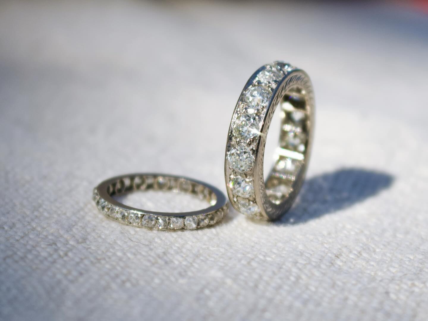 Two of the newest Art Deco eternity rings we have just added to the collection
These two wonderful examples date from the 1930s with the skinny ring perfect as a wedding band or stacking next to another, its much bigger sister packing an estimated 4.5 carats makes a real statement 💎
Currently in the list to be catalogued and part of our extensive collection coming to the @decorativefair in 2 weeks time
As always please DM us for more information
Website 🔗in bio
#eternityband #artdecostyle #stackingrings #newarrivals #antiquejewelryaddiction