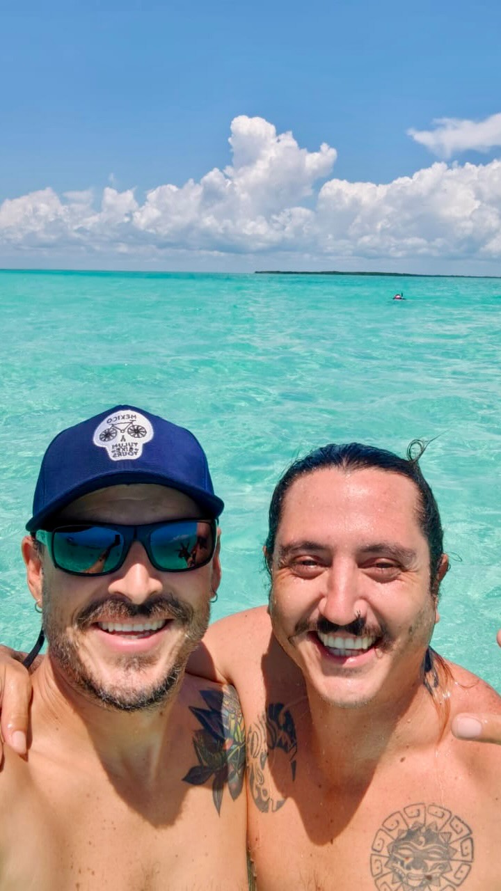 Bacalar is still that hidden gem you almost want to keep to yourself 💙✨
Quiet mornings, glassy water in every shade of blue, and zero rush just pure magic 🌿
If you’re looking for a place that still feels untouched… this is it.
#bacalar #mexicokantours #lagoonofcolors #travelmexico