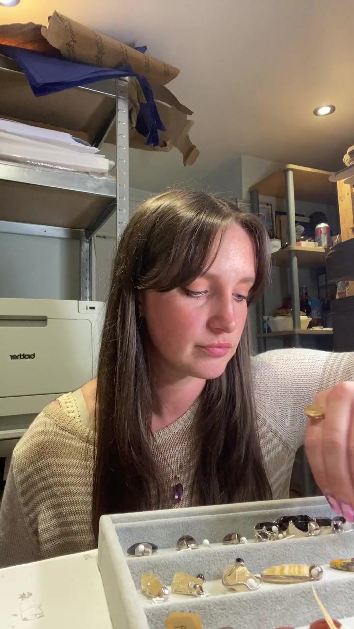 ✨💎Come watch Josephine show our gorgeous new pendants. ✨💎
#crystalshopuk #crystalmagic #crystals
