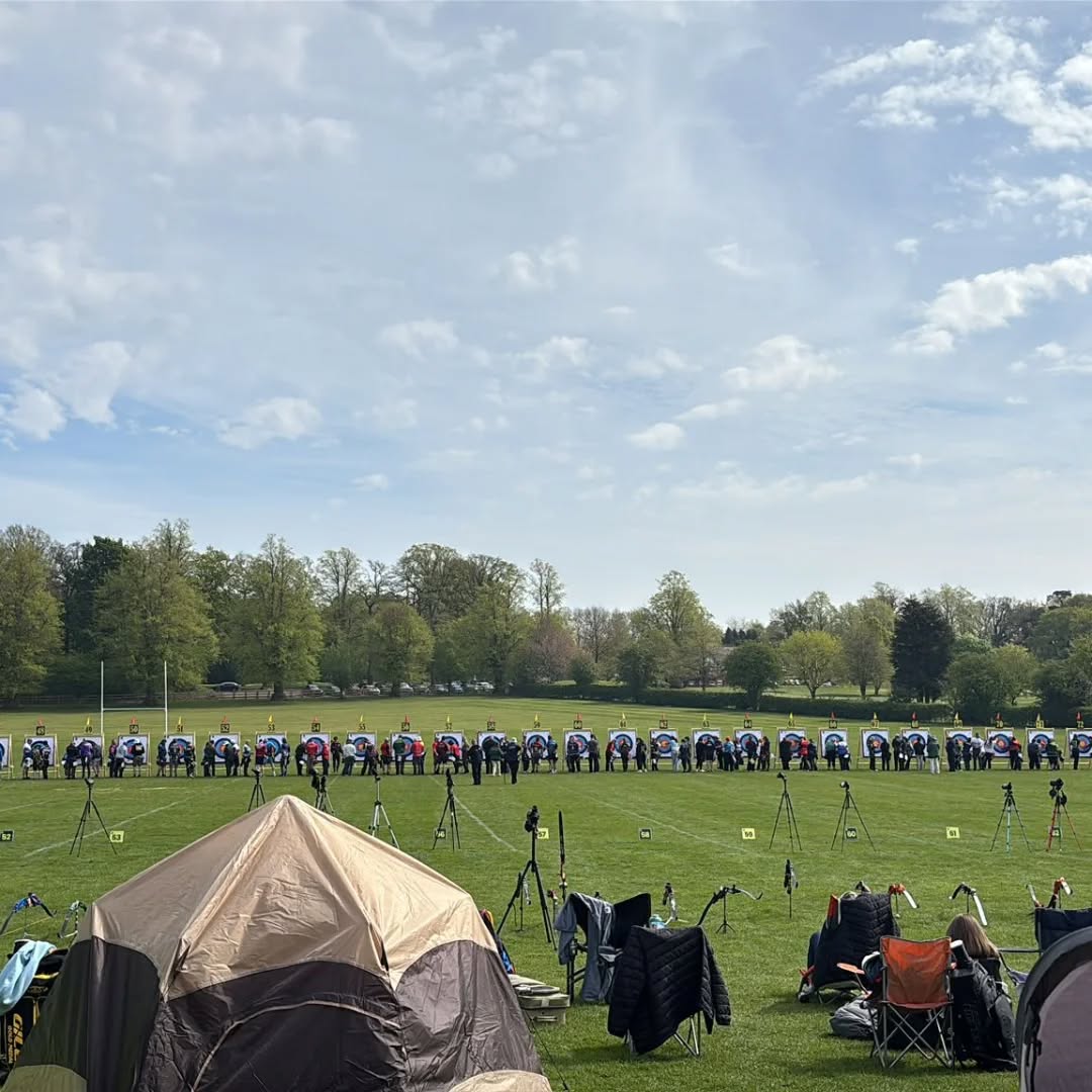 A busy weekend for 4 of our archers this weekend, taking part in 2 competitions across the country.
In @westessexbowmen Emily and Paul shot a double 720, coming home with a silver and bronze respectively. Meanwhile, up at Lilleshall, Imogen was sitting in stage 1 of the national tour, a positive start to the outdoor season.
Then on Sunday, Matt and Paul shot up at lilleshall in day 2 of Bucks and Bounty, they both shot extremely well and we're proud of their efforts. At the same time Emily shot the second day of the double 720 at West essex, bearing her score from the day before and bringing home a gold.
#archerycompetition #archerylife #juniors
#seniorarcher #outdoorseason