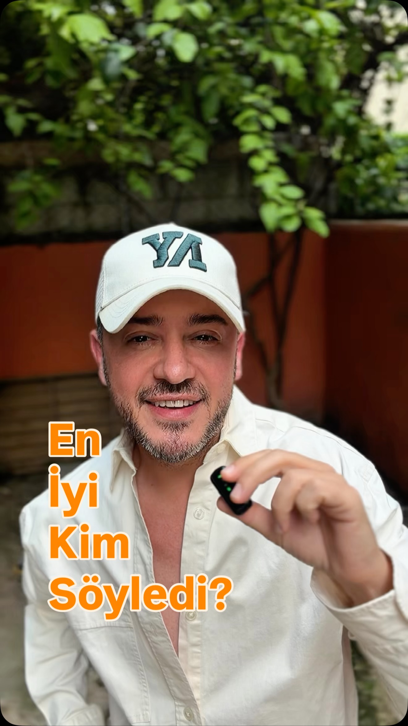 Bir şarkı…
Üç farklı yorum