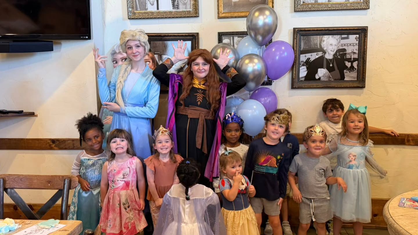 Our Arendalean Sisters had a wonderful time yesterday celebrating Princess M's special day ❤️
Special thank you to @mollyhilton04 for letting us make her day extra magical ✨️
#jackandjillsstorybookco