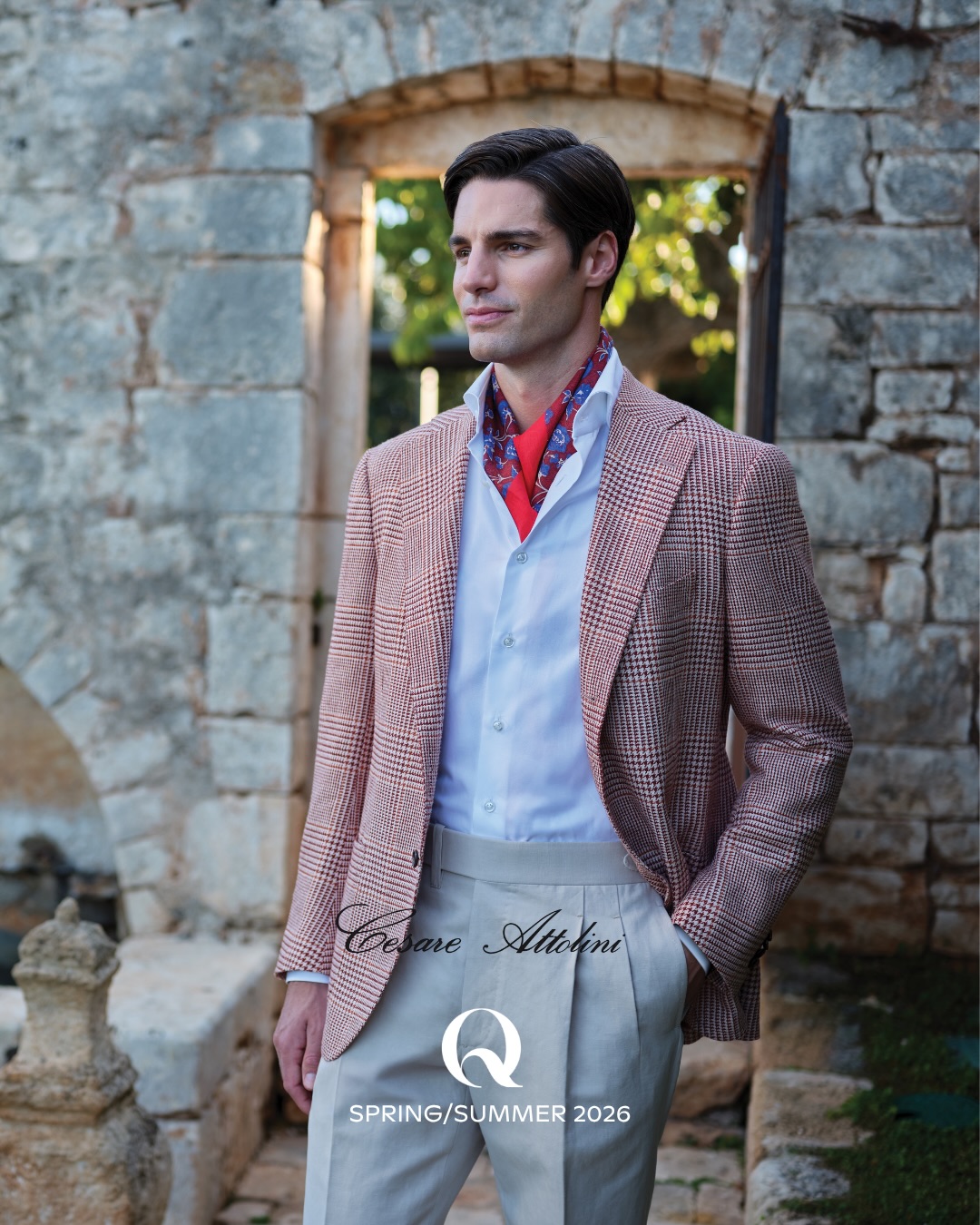 CESARE ATTOLINI - The art of perfection. Every gament tells a story of craftmanship and know-how.
Made entirely by hand, just outside Naples, where 130 master tailors dedicate 25-30 hours to creating a single piece. 🇮🇹 🪡 ✂️
The Spring/Summer vusion the essence of Neapolitan tailoring - where softness meets precision and every deatil shaped by hand. A quiet expression of timeless style.
#cesareattolininapoli #craftmanship #quagliazurich #mensfashion #handmade