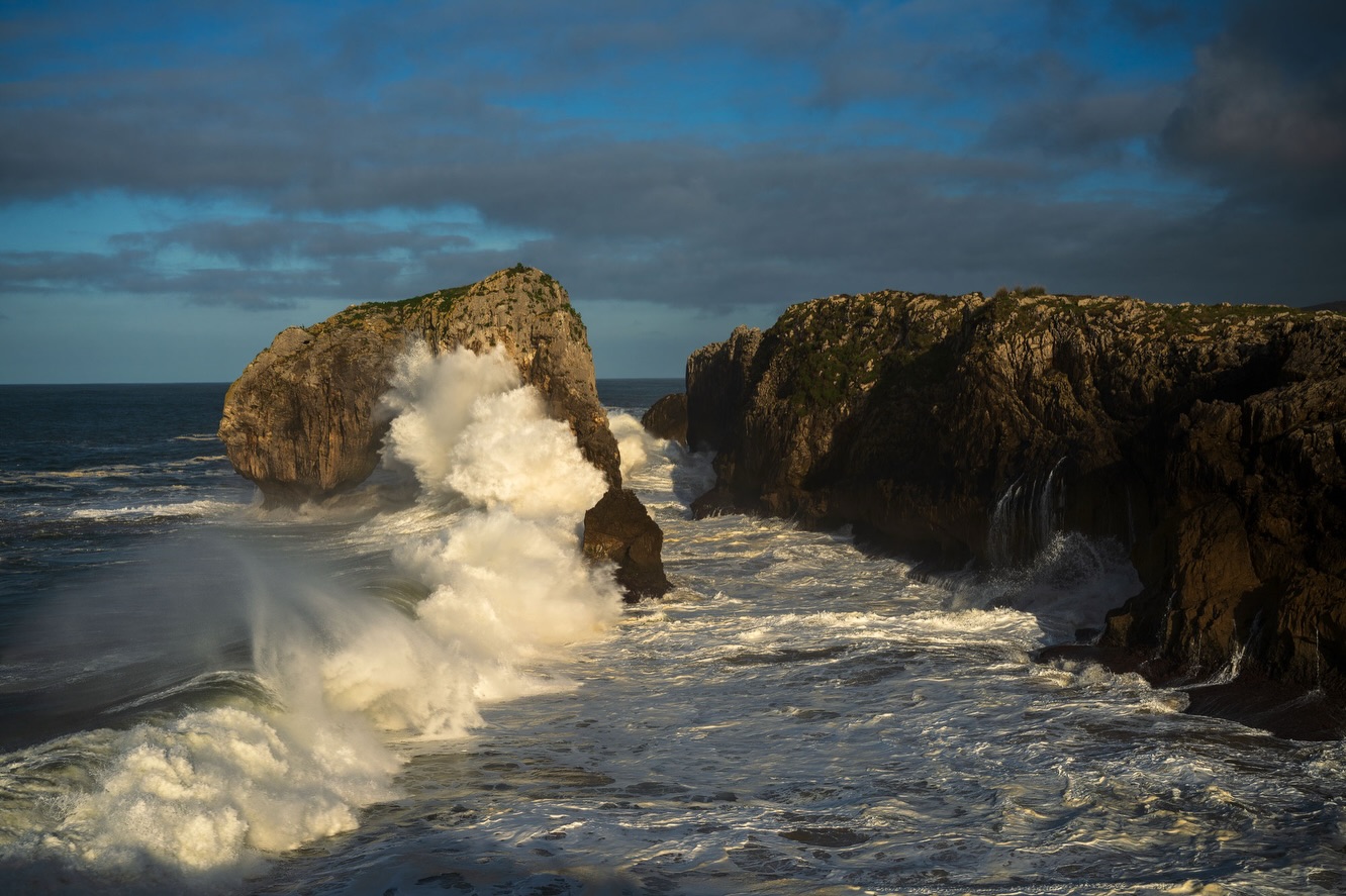 At some point, you lose your sense of scale.
The rocks feel solid and immovable, until a wave hits and suddenly everything shifts. Distances become hard to judge, what seemed far away is right in front of you, and what looked massive is briefly swallowed by water and spray.
By leaving out familiar reference points, the scene starts to lose its scale, and the power of the ocean becomes harder to grasp. Standing there, the ocean offers no clear reference, only movement, power, and constant change. And maybe that’s what makes this coastline so fascinating. It quietly reminds you how quickly perception can shift, and how small you really are in the presence of something this dynamic.
Shot on Sony A7 RV + Sigma 50mm F1.2 DG Art & 70-200mm f2.8 + Maven Filters Polarizer + framed on Gitzo Systematic Tripod.
