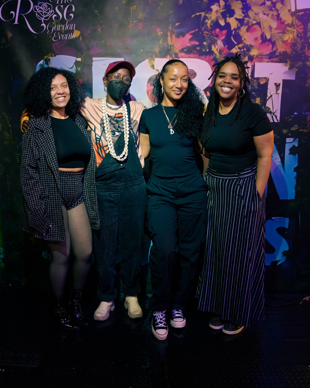 You didn’t just miss a show… you missed a moment 🌿 April’s Secret Garden Sessions Vol. 2 was filled with real conversations and creativity that lingered.
From our Q&A segment where the audience leaned all the way in…
to seeing our features loved and celebrated…
to our Secret Garden Spotlight shining on new voices ✨
Thank you to our features @freequencyspeaks @pettywap and to our hostess wit da mostest @kaybeethelady
📸 @whatbluesees
Next session loading… don’t say we didn’t warn you 👀🌿
#KeepGrowing #SGS #RoseGardenEvents #SpoeknWord #HipHop