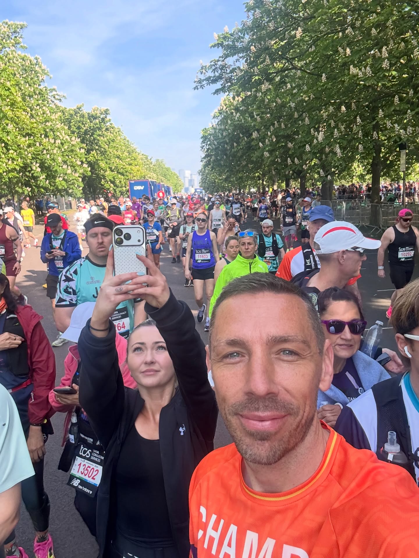 The most incredible day 🤩🥇🙌🏼🧡🥹
@championprosoccer
@childrenwithcanceruk
Thank you to everyone who supported and donated to such an incredible cause 🧡
First ever Marathon 💪🏼 in the Sun 🥵 and got over the line in ⏰ 3:27 🥇
Will never forget the day - 26 miles on 26th April 2026