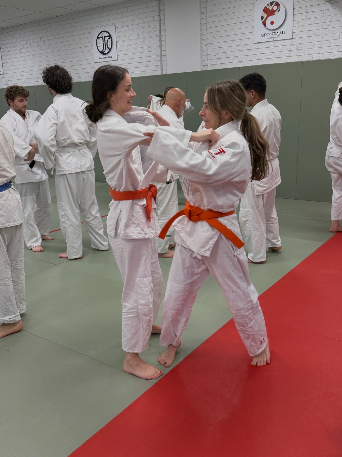 Great session tonight based on circuit training - cycling between stations of Nage Komi, Uchi Komi, Kumi Kata and Randori. Fantastic work everyone, you’ve definitely earnt the bank holiday off! 💪🔥