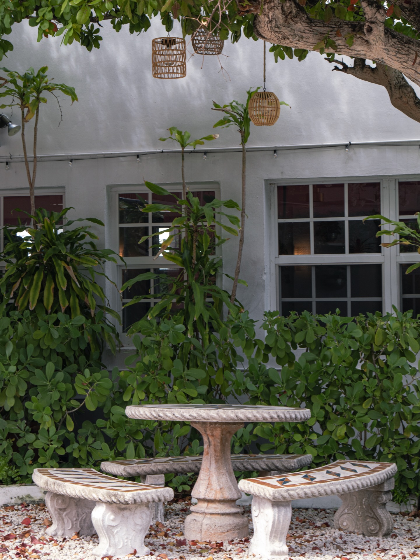 Where every detail speaks softly… ✨
At Cafe Med, beauty lives in the quiet moments, sunlight through the leaves, natural textures, and spaces designed to feel both effortless and refined.
An atmosphere that invites you to slow down,
to gather, to linger… and to simply enjoy.
Because true elegance is never loud, it’s felt.
•••
#cafemedwpb #mediterraneanelegance #palmbeachdining #palmbeach #palmbeachlife