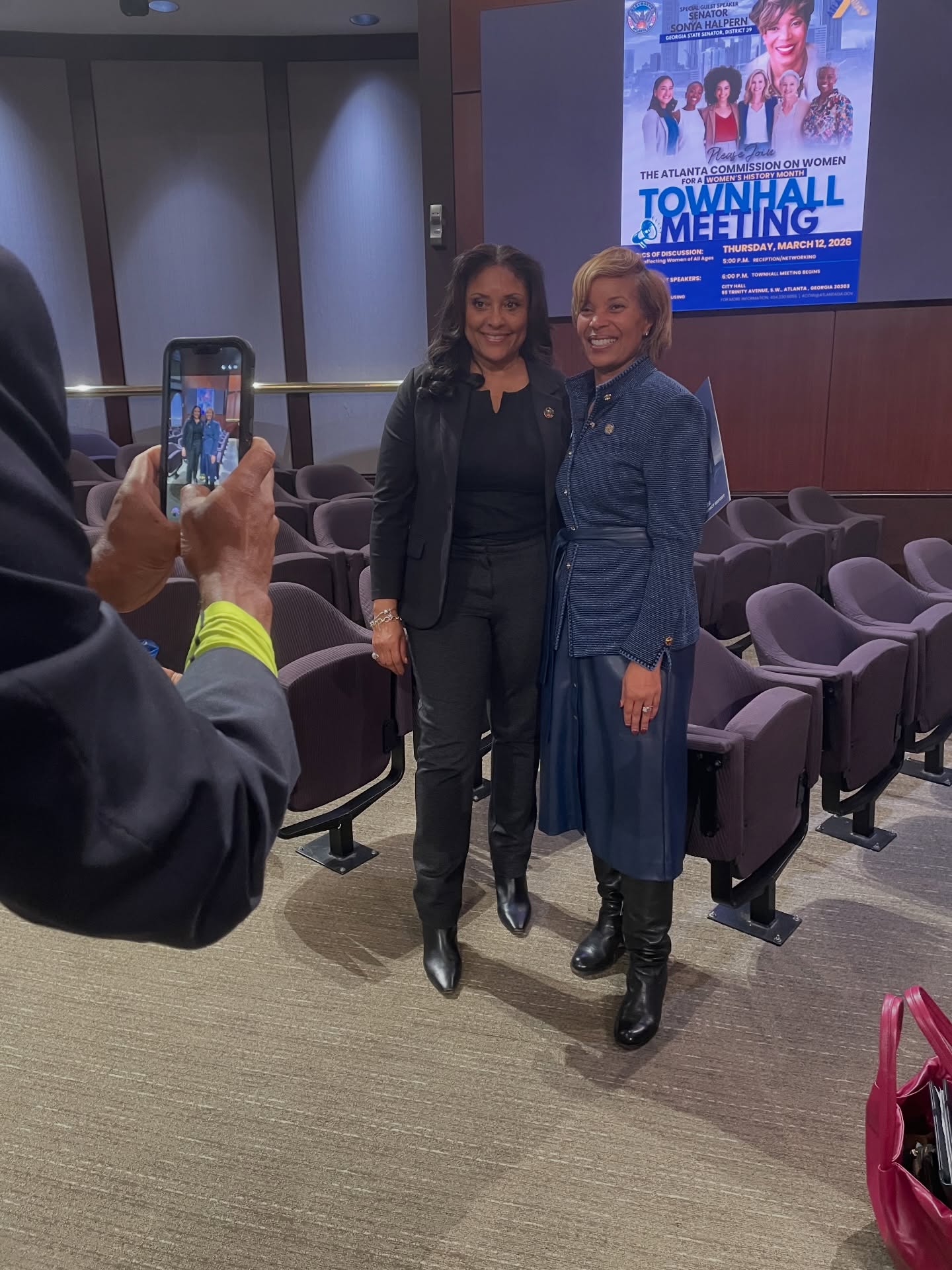 It’s always an honor to connect and hear directly from the people I serve. I’m grateful for every conversation, every shared idea, and every opportunity to build meaningful relationships.
My commitment remains the same—showing up, listening, and working together to create stronger, more connected communities.
#Sonya4Ga #SonyaOnYourSide