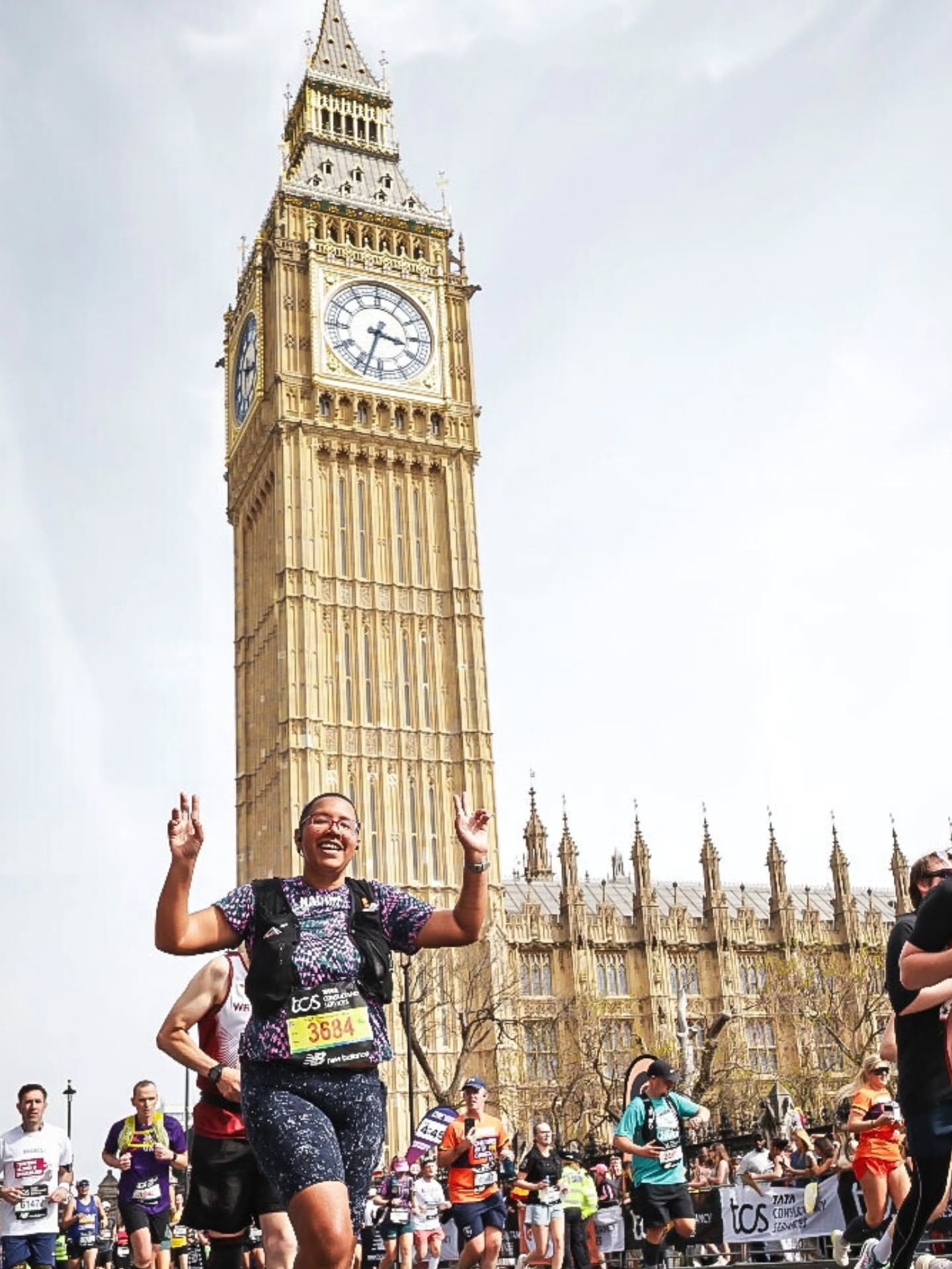 Congratulations @nadine.nero2020 for running the London Marathon ππͺ
ππ
A super fun day out for all (I was there cheering too!π€©)
This wonder woman gave herself plenty of time to prepare by putting in the hard work over the few years previous to the event where sheβ¦
- Mastered her compound lifts & started heavy strength training
ππΌββοΈ The ability to move well and confidently through patterns like squats, deadlifts, and lunges is important.
- Incorporated single-leg strength & control.
π¦΅To be stable & strong in movemnts like split squats & step ups (no wobbles π) is key.
- Developed posterior chain strength
πThat includes glutes & hamstrings, aiding an efficient stride even when fatigue hits...ohh it doesπ₯΅
- Improved core strength that actually transfers to running eg anti-rotation, anti-extension strength (planks, carries, dead bugs) to avoid unnecessary energy expenditure.
- Worked on plyometric ability (power + stiffness)
The ability to produce and absorb force i.e. with basic jumps, hops, and bounds. This improves running economy and reduces injury risk when we build the mileage.
- Load tolerance
Working under fatigue with longer circuits, higher-rep strength work, and time-under-tension. 26.2 miles is long!!!!
Having all this under her belt meant that when we approached the four months prior to the London Marathon, she wasnβt starting from scratch but already fit, strong, and ready to actually train, not just survive!
She also practiced:
π§ Hydration strategies
π½οΈ Race day nutrition
π₯ Heat exposure in the sauna (one that catches out a lot of runners training through winter and racing in unexpected heat)
All in all, preparation is key and she did a damn good job of building a body that can handle the plan, adapt to the load, and finish with a smile π
#strengthtrainingforrunners #londonmarathon #fitwellmove #womensrunning