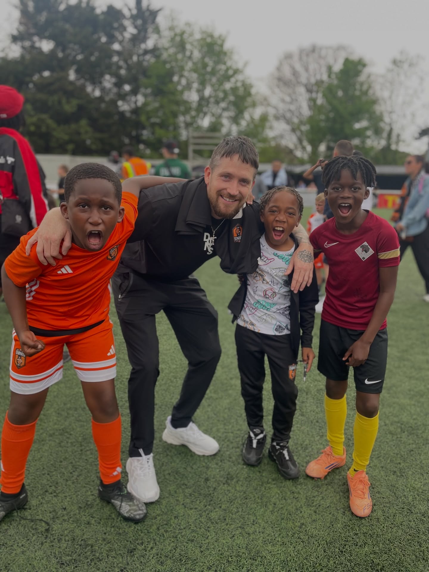 You have to be OBSESSED !!
The hard work has paid off 👏🏾👏🏾👏🏾
Massive congratulations to everyone involved in the club!! The youth team had a great time supporting the first team!!
@officialdons in STEP 5 and The FA Cup Next season
@donstrapzy_ 🙏🏾
#Anything #dontcometedominate
@se_dons_fd_youth @d.bestcoaching
