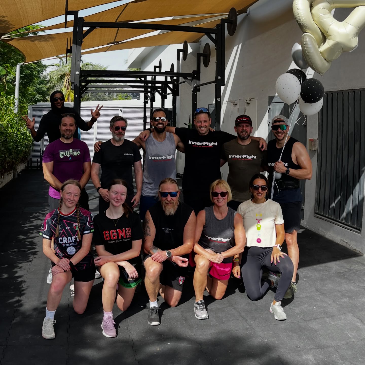 Solid turn out today for Strong Train and celebrating @moecandoit birthday š
#innerfight #strongtrain #betteratlife