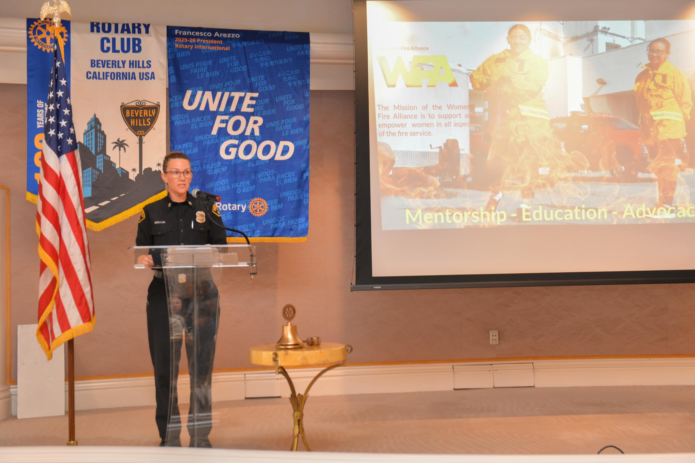 Rotary Monday✨We were happy to hear from a Beverly Hills favorite, our own BHFD Captain Melissa Hillis. Capt. Hillis is the first female fire captain in Beverly Hills. She founded the Women’s Fire Alliance and hosts the very popular Empowerment Camp for youth to learn firsthand what it takes to become a firefighter. 🔥
📸 George Nicholas