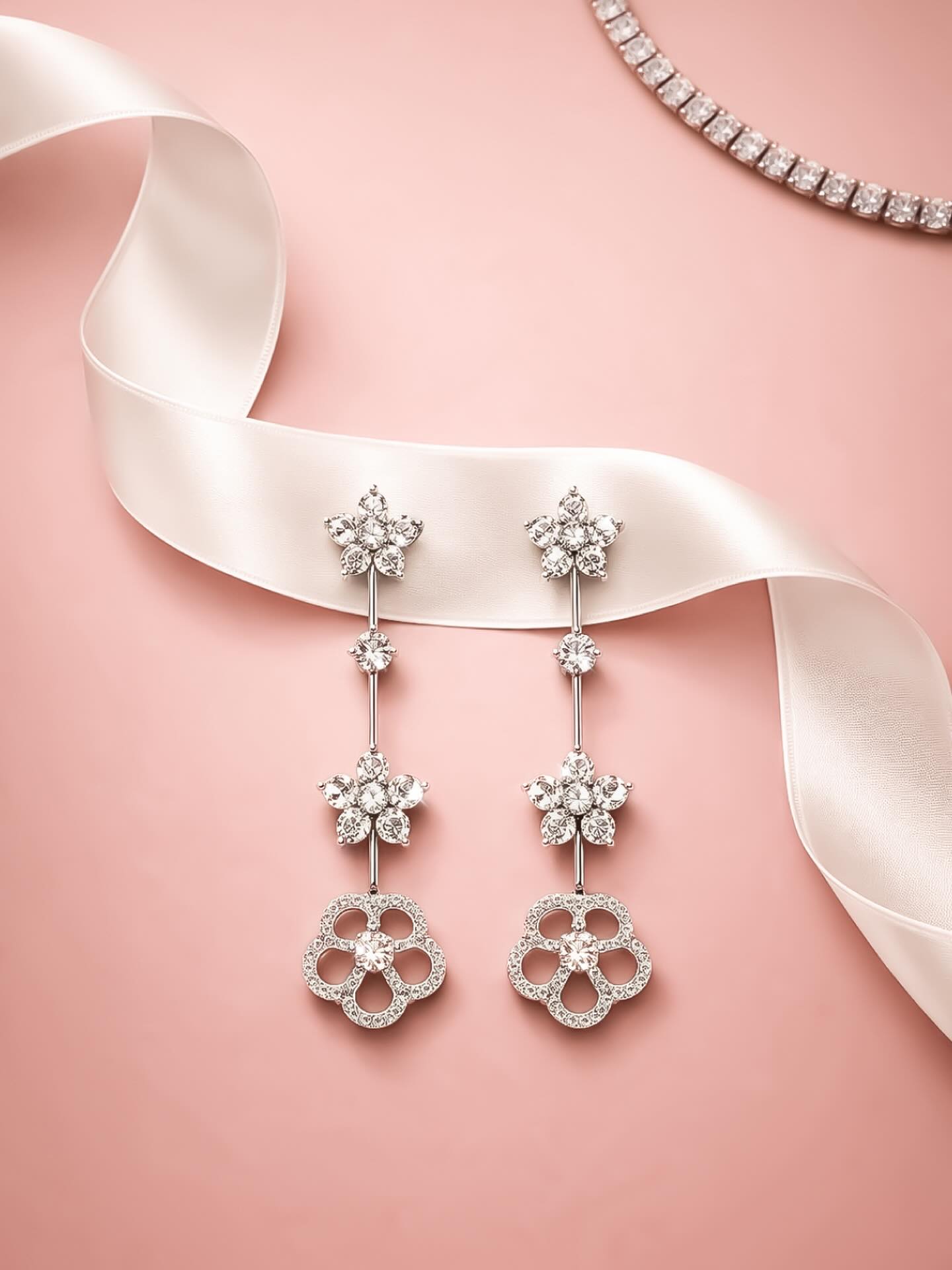 A graceful cascade of brilliance.
These diamond drop earrings bring together delicate floral detail and timeless sophistication in a design that feels effortlessly refined.
Made to catch the light, and hold the gaze.
📞 012 460 7231
📧 mmf@alexa.co.za
🌐 www.viennajewellers.com
#ViennaJewellers #DiamondDropEarrings #DiamondEarrings #LuxuryJewellery #FineJewellery