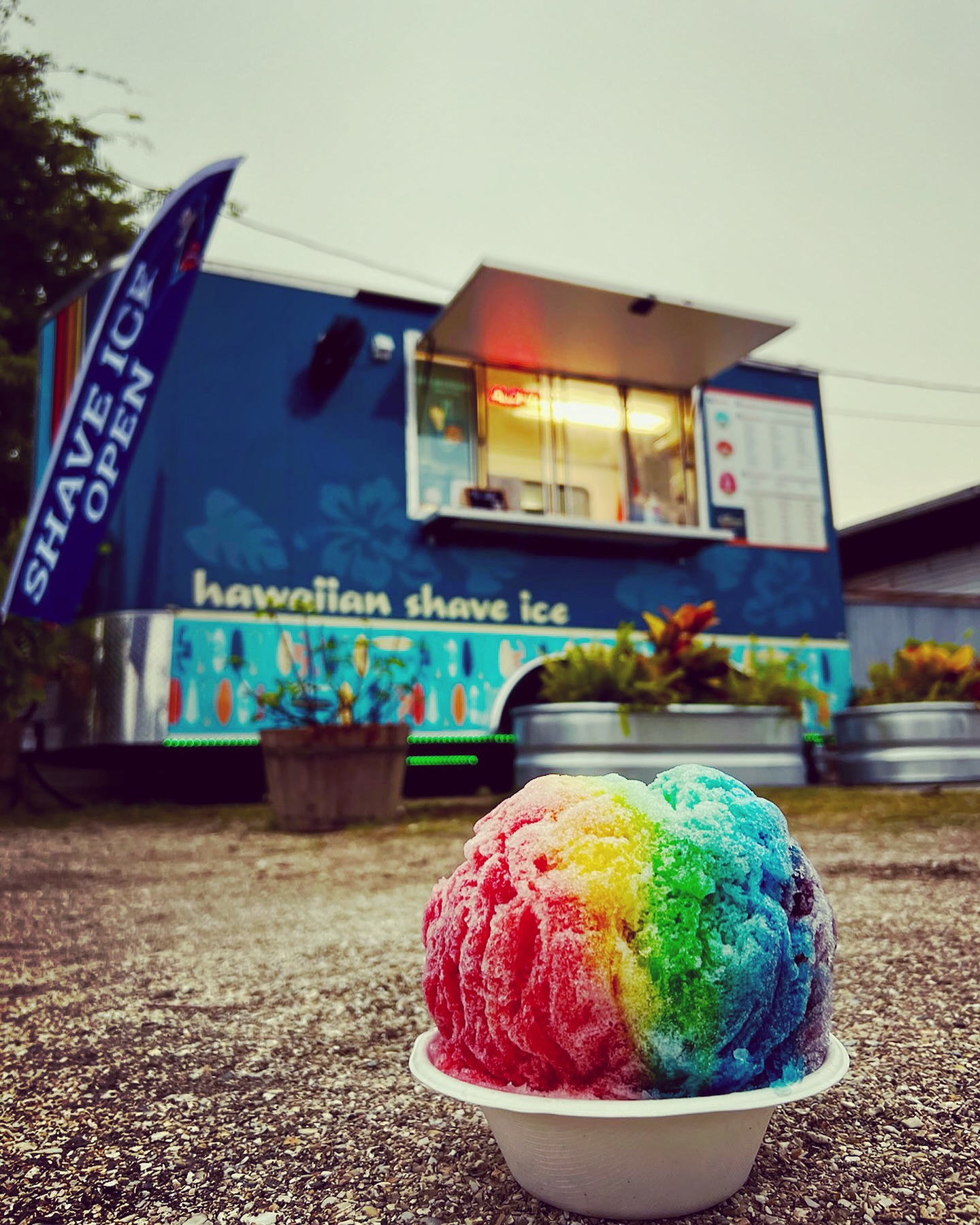 Not sure we will see the sun today but we are here from 1-9pm to brighten your day! 🍧🤙