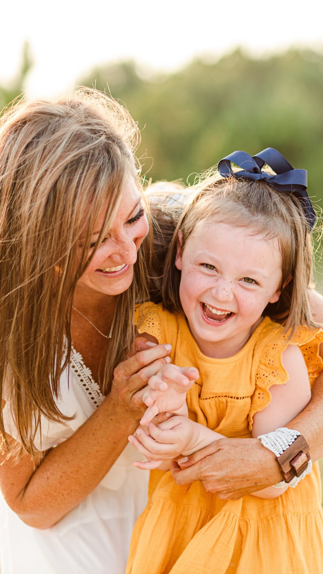 Hot take… your photo session shouldn’t feel awkward 😅
I’ve been on the other side of the camera - and honestly? �I’ve left sessions feeling confused, awkward, and a little disappointed.
So I built my entire client experience around doing the opposite.
✨ You’ll never wonder what’s next�✨ You’ll never feel stiff or uncomfortable�✨ Your kids don’t have to “behave perfectly”�✨ We focus on connection, not perfection
If you want photos that actually feel like your family… I’m your girl 🤍
🌸 LAST Spring Mini Sessions - This Saturday, May 2nd�Only a couple spots left! Message me to grab one ✨
Virginia Beach family photographer
Hampton Roads family photographer �Norfolk family photographer
Chesapeake family photographer
Sandbridge family photographer
