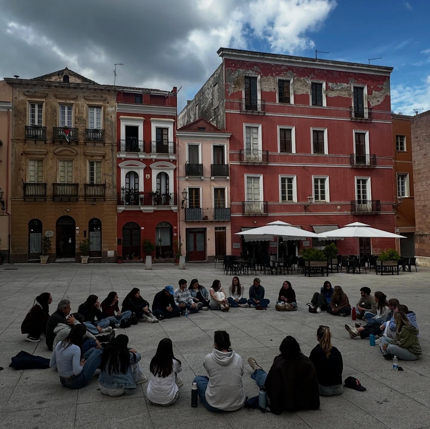 As we bid farewell to our Spring 2026 students, we want to rewind and look back on our recent Social Justice trip to Sardinia! ☀️
In Cagliari we hiked on the beautiful Cagliari coastline, up to Faro di Sant’Elia to Poetto Beach under the guidance of the environmental guide Franco @sardiniatouristguide 🥾
We then changed location and reached Iglesias, a town in south-west coast of the island.
On Sunday we attended an historical reenactment by Associazione 11 Maggio in Piazza Municipio with Prof. Persico and then went to @cic.arci.iglesias.aps where Davide, board member, showed students regional traditions and current issues though documentaries, reflecting on human rights and environmental justice.
We then had a specialized workshop on power dynamics, developed by the sardinian activist Viola and co-facilitated by Francesco. 🎭
With our local guide Michele @sulcis_hiking_bike_tours tours we explored the old mining remains of the area and visited the amazing Porto Flavia. 🌊
Our experience reached a profound peak with a visit to the Casa Emmaus social cooperative @casaemmaus Through moments of dialogue and human connection, students witnessed firsthand the impact of community-based social work in addressing drug addiction and rehabilitation, fostering social inclusion, and promoting empowerment. Afterward, we visited the church of San Michele with the local guide Valeria, who introduced us to traditions connected to Holy Week.
It was an amazing trip overall, and we returned not only with a deeper understanding of Sardinian identity and pride, but also with a renewed commitment to social justice 😊❤️