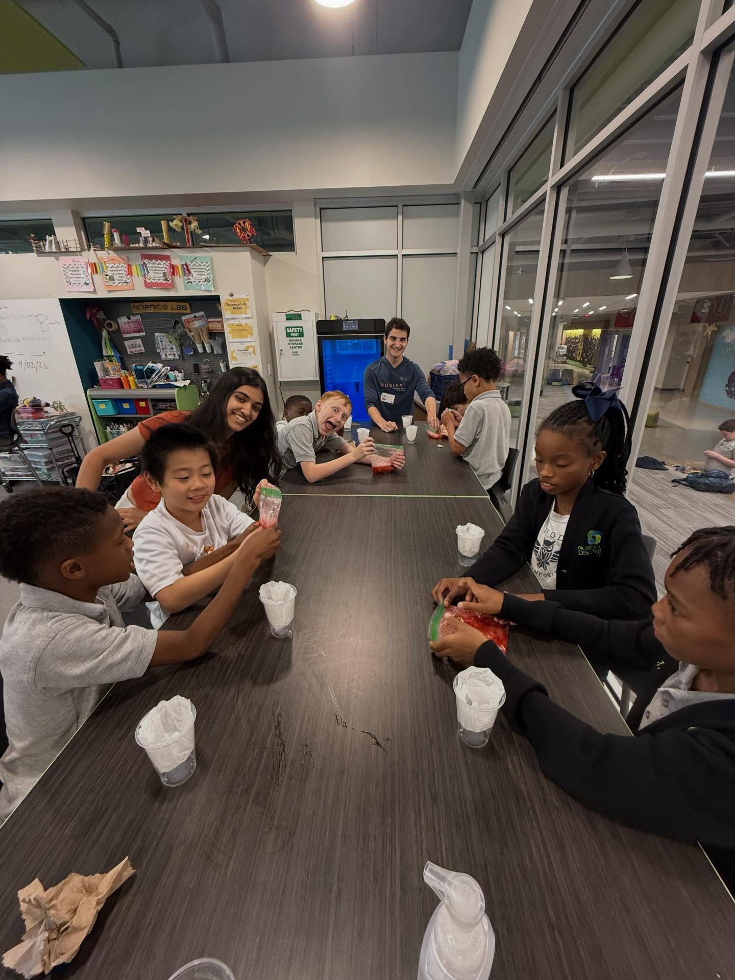 We had such a great experience through our 4 camps over the past month at the Dr. Johns Ochsner discovery health sciences academy‼️
At our first camp we made a play doh cell model, replicated real world oil spills and cleanup with yeast, and did a strawberry DNA extraction! 🍓
At our second camp we made slime, lemon volcanoes, and lava lamps 🌋
Onto our third camp where we made straw rockets, catapults, and penny boats 🚀
And finally, at our last camp we built and coded robots 🤖
We had a blast over the different projects and can’t wait for the next series 🤩