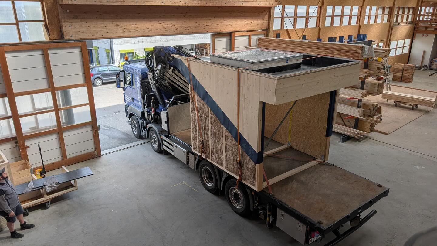 Sanierung eines Wintergarten in Nebikon.
Sitzt perfekt💪
#holzbauschweiz #holzbauweise #zimmermannskunst #holzhandwerk #schweiz luzern holz100 velux holzmachtstolz handwerkskunst zimmermann maffell elementbau handabbund💪⚒holzbauschweiz holzbauweise zimmermannskunst holzhandwerk schweiz luzern holz100 velux holzmachtstolz handwerkskunst zimmermann maffell elementbau handabbund💪⚒