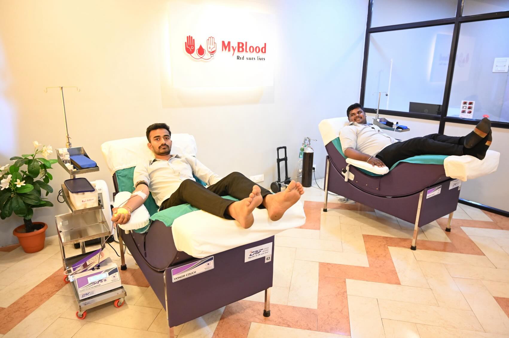 Through his blood donation at MyBlood Charitable Blood Bank, Mr. Anil S Gobari has shown that a single act of generosity can touch many lives. His kindness sets an inspiring example, encouraging our community to stand united in saving lives.
.
.
.
#maheshfoundation #mybloodcharitable #givebloodsavelives #lnitiative #belagavi