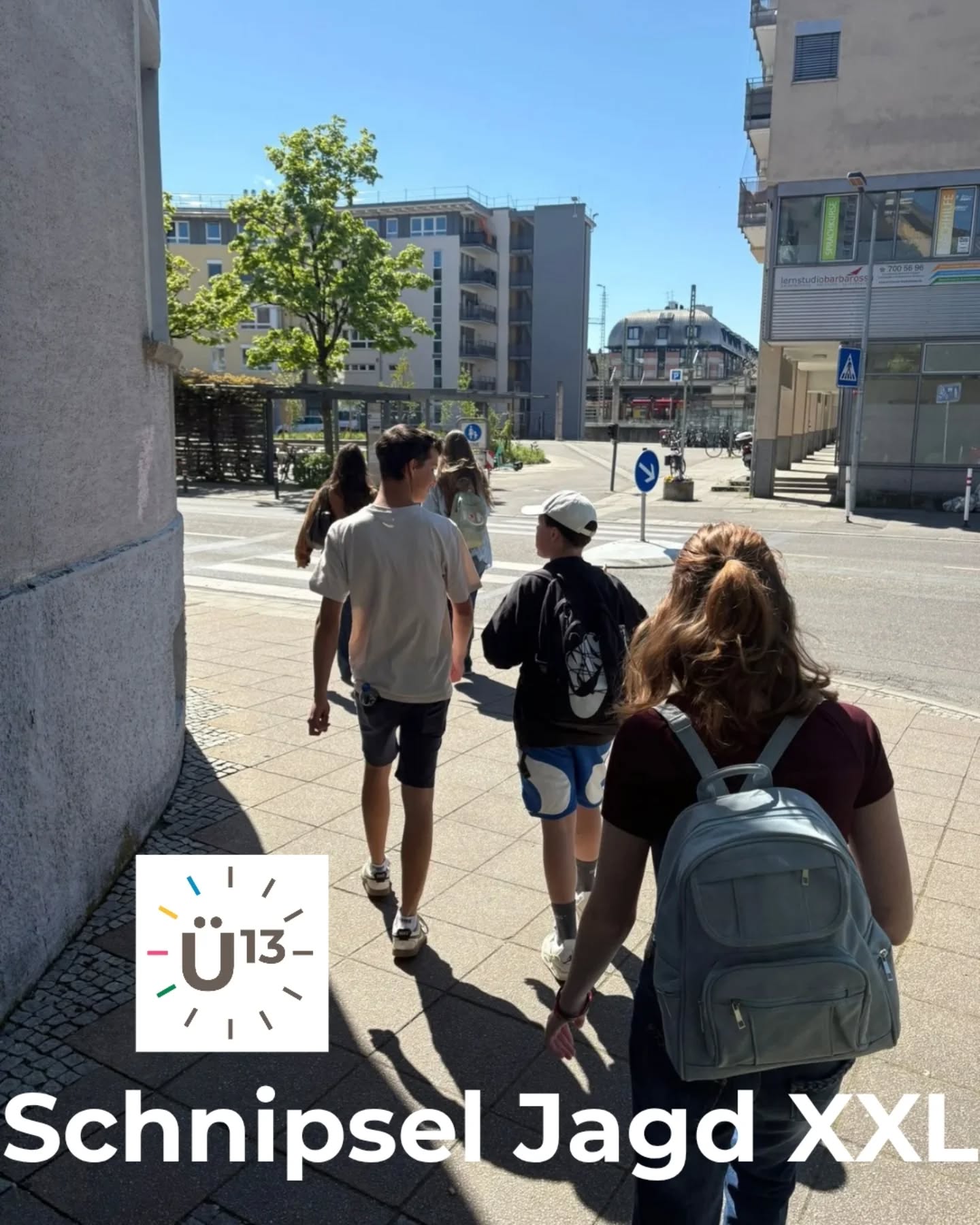 Am Samstag waren die Jugendlichen von Ü13 in ganz Friedrichshafen unterwegs.🕵♂️🕵♀️🔎👀⁉️
Die Schnipsel-Jagd XXL führte mit kreativen Aufgaben kreuz und quer durch die Stadt, bis zum Schatz 💎🥳
💕-lichen Dank an unsere ehrenamtlichen Patinnen, die sich das alles ausgedacht und begleitet haben🫶💚
#kinderhospizdienst #Kinderhospizarbeit #ehrenamtverbindet #gemeinsamstark