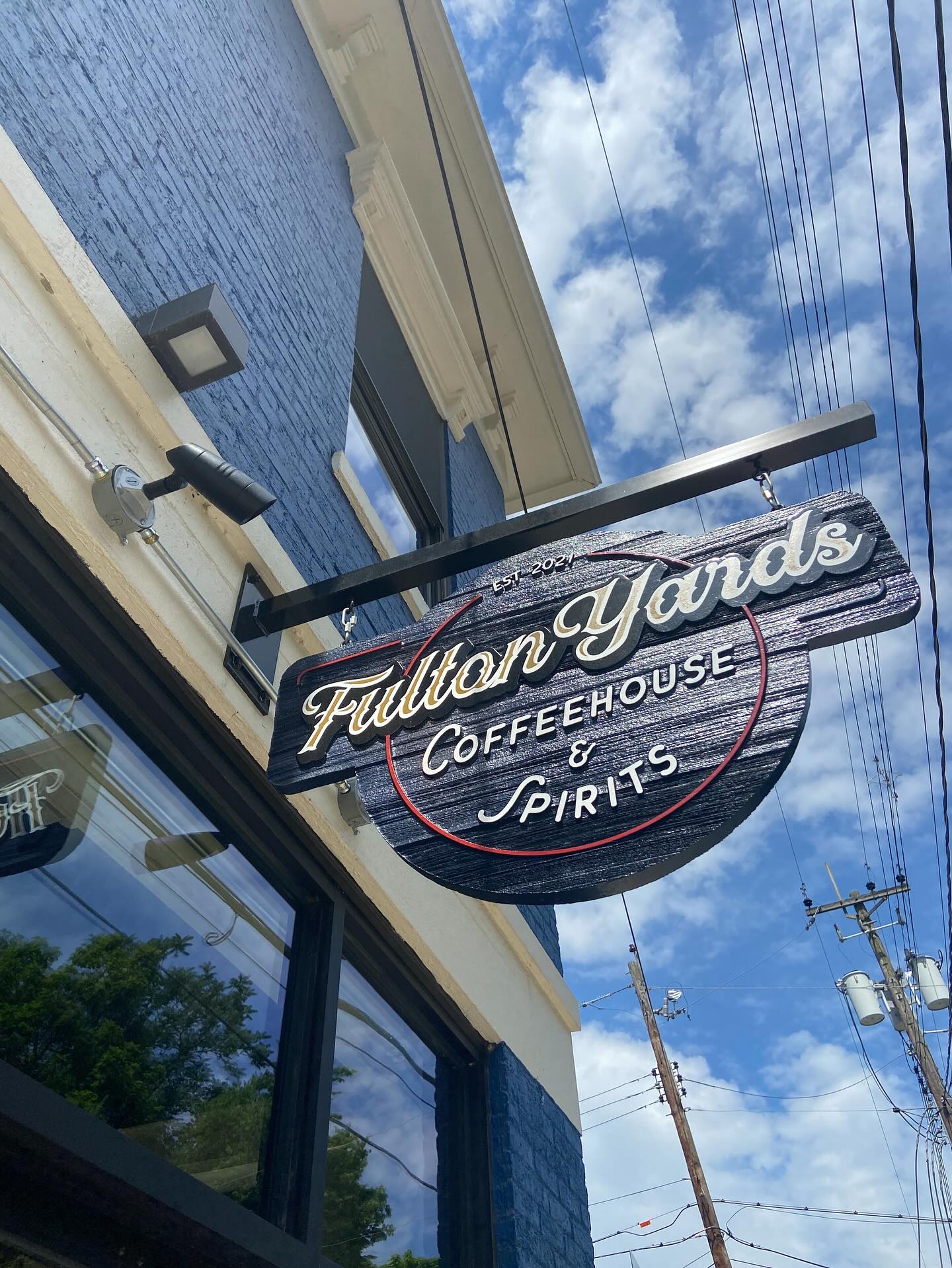 Cheers to a fun-filled weekend ahead thanks to the Kentucky Derby and @runflyingpig marathon!
Join us Saturday for a Derby watch party and then come back Sunday to cheer on the runners as they fly by on Eastern 🐷
#flyingpigmarathon #kentuckyderby