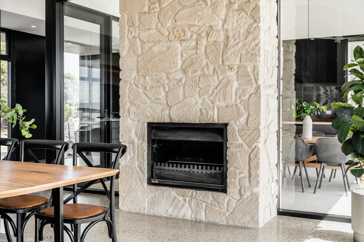 Sunshine reflecting off limestone, showing all the natural forms, fossils, imperfections and perfections. Love.
Our Oyster Tuscan Limestone cladding, so good.