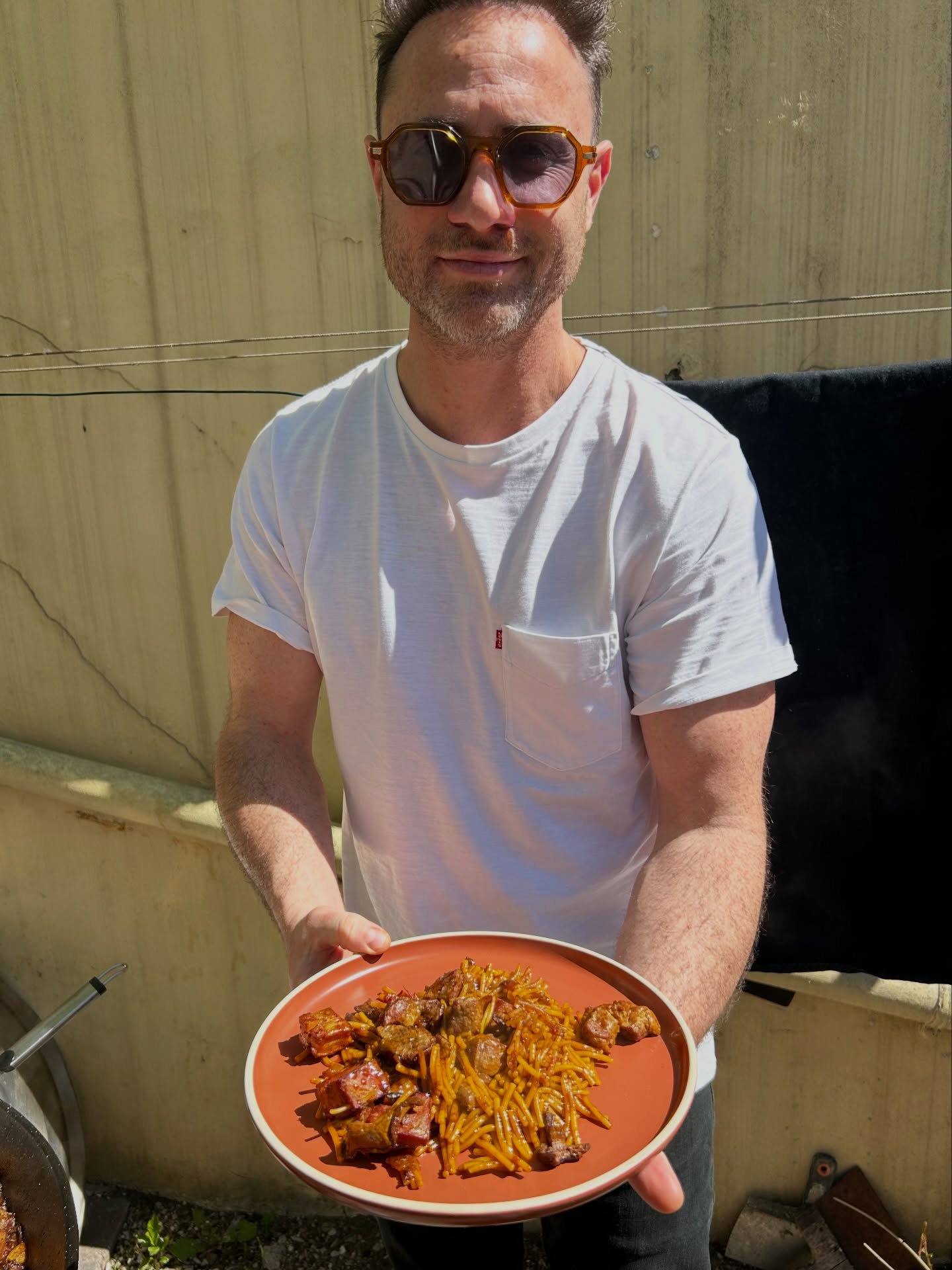 À travers les yeux d’Anthony - Avril 2026 🏃
DÉCOUVRE NOS BUFFETS/BRUNCHS EN SLIDE 8 😍 !
1️⃣ Anthony et sa nouvelle recette de fideuà terre 😎
2️⃣ Notre premier Gazpacho Manchego de la saison pour le @lvfcamp 🏐
3️⃣ Un joli buffet tapas réalisé pour une conférence à Nîmes ✨
4️⃣ Préparation de paellas pour 140 personnes au RUN AND BIKE de @castelnau_le_lez 🚴
5️⃣ On a cuisiné pour un événement au stade de Rugby de Montpellier 🏉
6️⃣ Préparation de paellas pour 150 personnes pour la soirée de départ du défi des Cistes organisé par le @mhr_solidaire 🚵
7️⃣ On a livré des paellas chez @asics Montpellier 👟
8️⃣ Un joli buffet/brunch préparé pour un événement pro au @domainelaclausade ☀️
🔟 Un bar à paellas installé pour un événement pro à Montpellier
#traiteurevenementiel
#traiteurmariage
#cuisineespagnole
#montpellierfood
#paellalovers