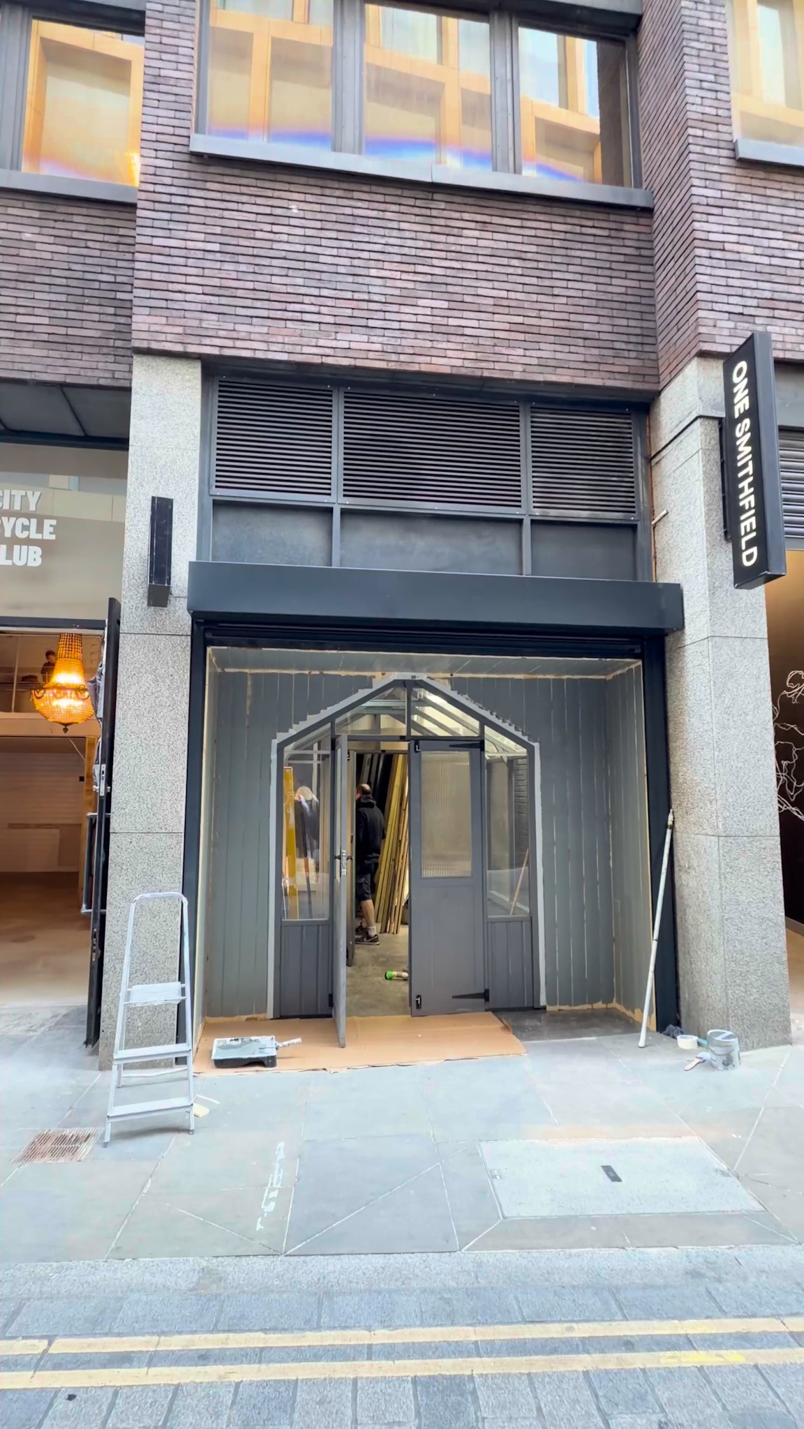 Big things are blooming at our City venue! 🌿✨
We’re expanding into a beautiful new space with its own greenhouse entrance and private bar - perfect for stylish events in the heart of the city.
And that’s not all… a brand-new rooftop terrace is also on the way, designed for sunset drinks and intimate dinners. 🌇
Be among the first to experience our two new additions - talk to our team today to secure your booking. 💫