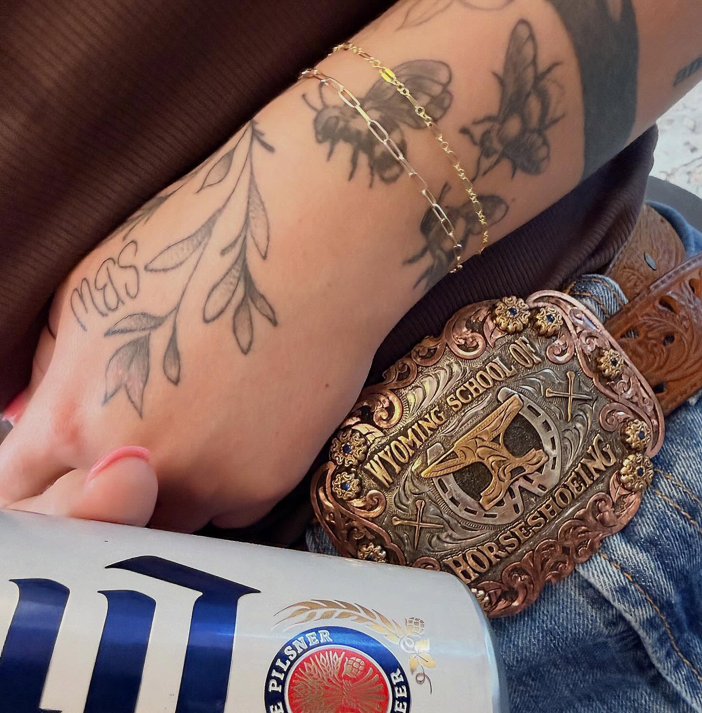 Kickin’ off country music festival szn with a bracelet stack paired alongside the coolest belt buckle I’ve ever seen😍🤎🤠🐎