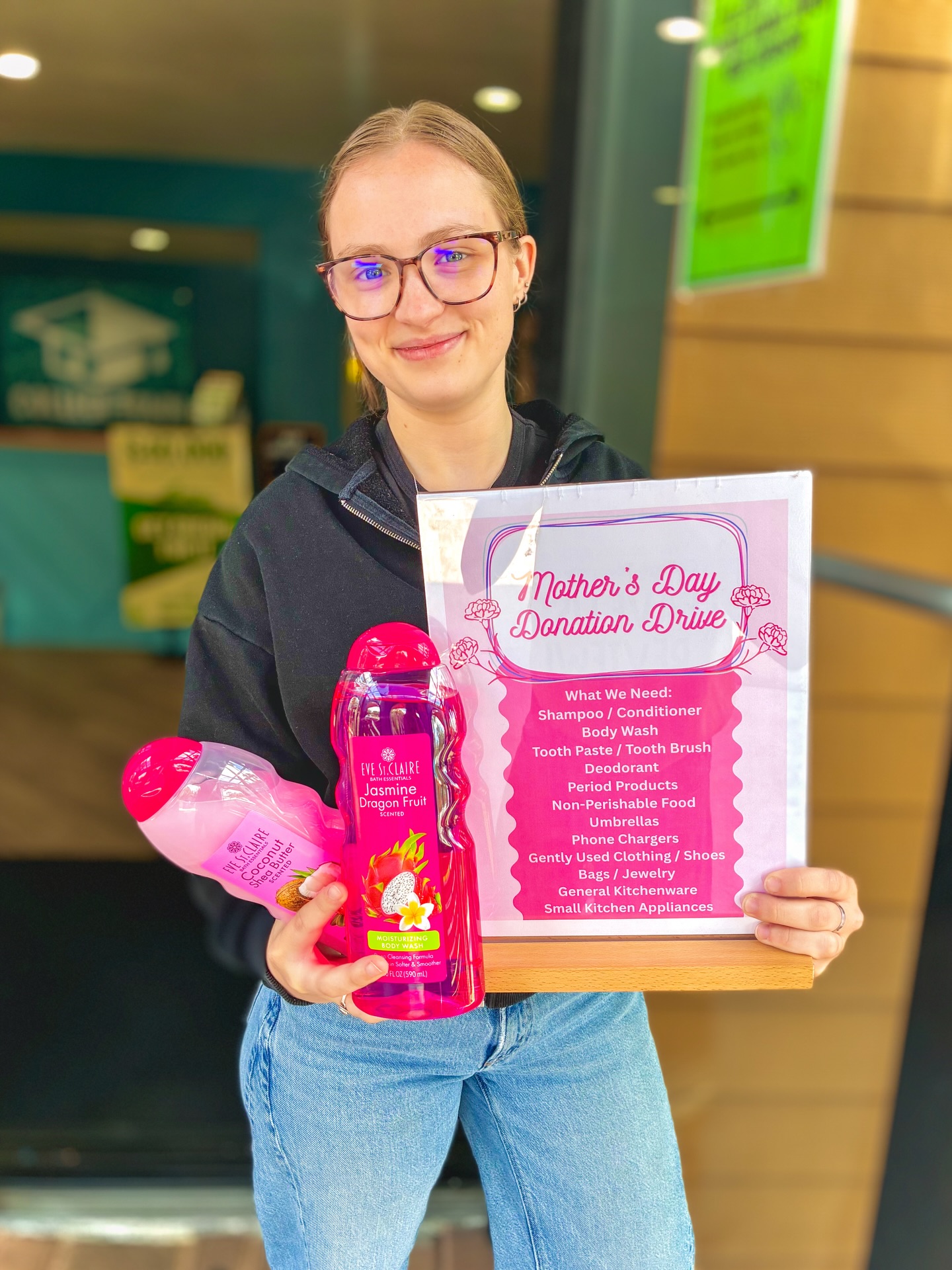 Tampa Bay Mother’s Day Drive 🌸
We’re coming together to support local domestic violence survivors this Mother’s Day. Your donations help provide strength and essentials to our community.
How to help:
• Drop off essentials at the leasing office until 5/15
Small acts make a big difference. Let’s show up for our neighbors. ✨
#CollegeTownCommunities #LiveWithin #usf #collegetownusf