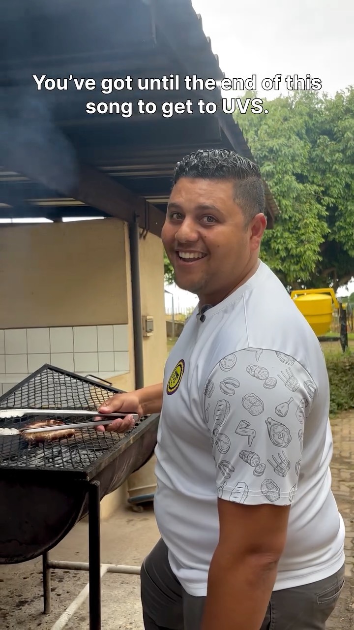 At UVS, a Friday is a braai day! 🥩 🔥
And we are kicking things off tomorrow with a sizzling deal on our Pork Braaiwors for ONLY E69.99 p/kg.
Because nothing says Friday quite like good meat, good company and a fire on the grill.
⏰ Available for 1 day only — don’t miss out!
#UVS #FridayBraaiDay #AGreatPlaceToMeat